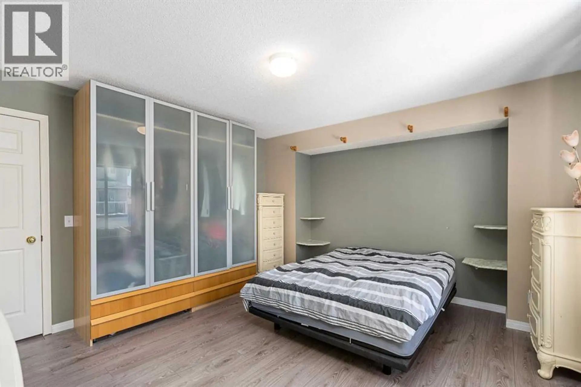271 Citadel Meadow Grove NW - Image 9