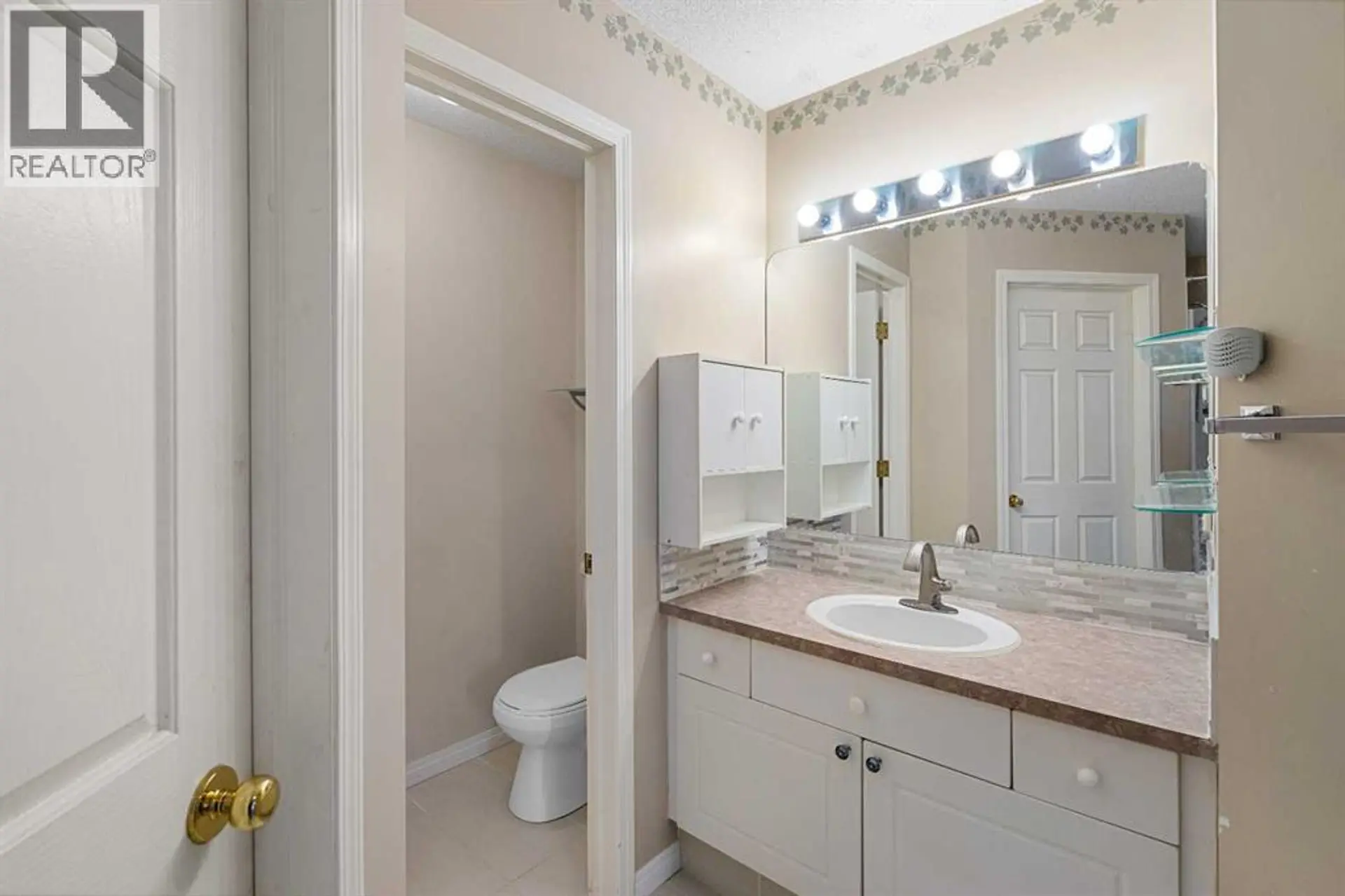 271 Citadel Meadow Grove NW - Image 12