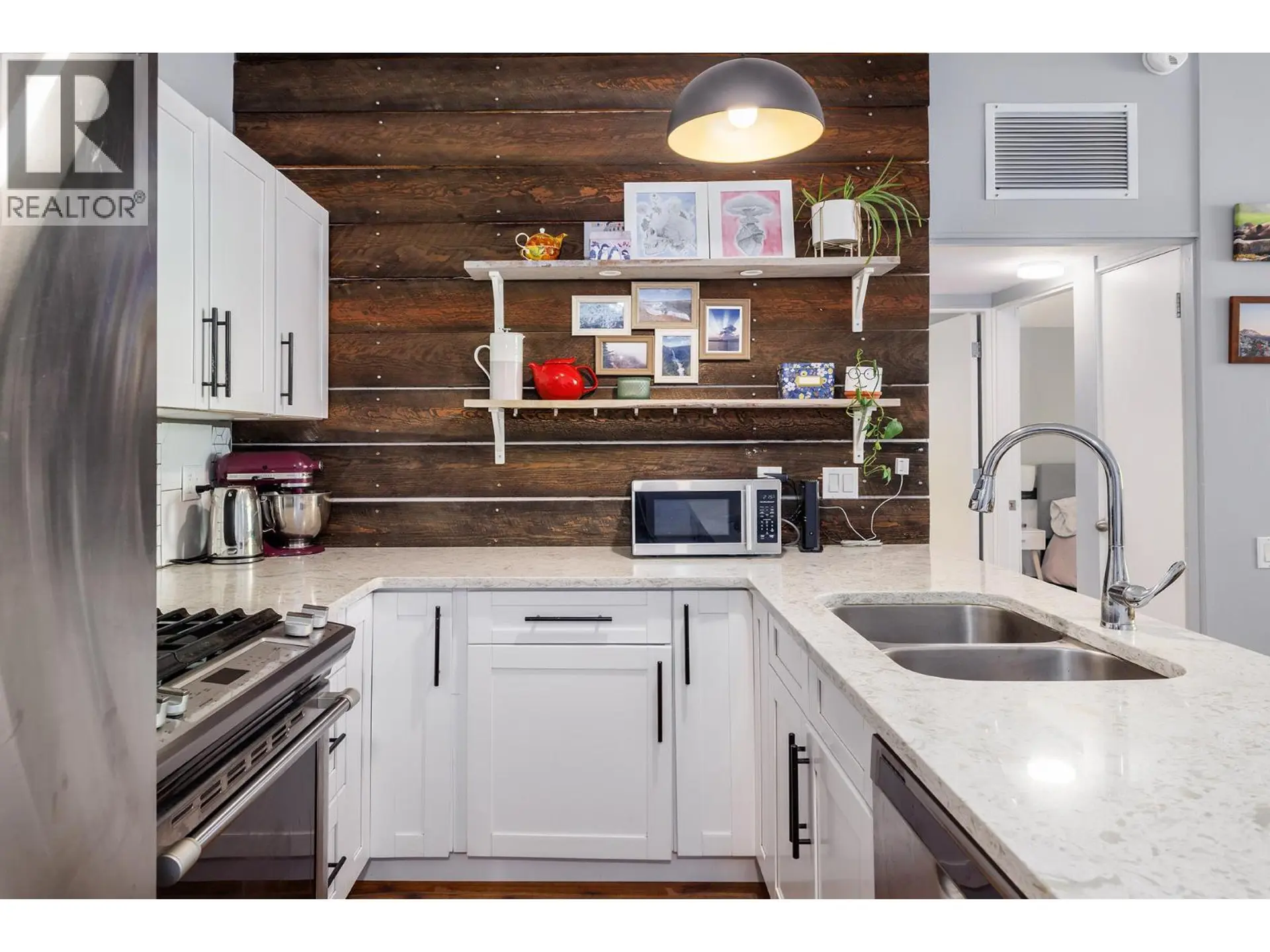 #17 353 Boyce Crescent - Image 7