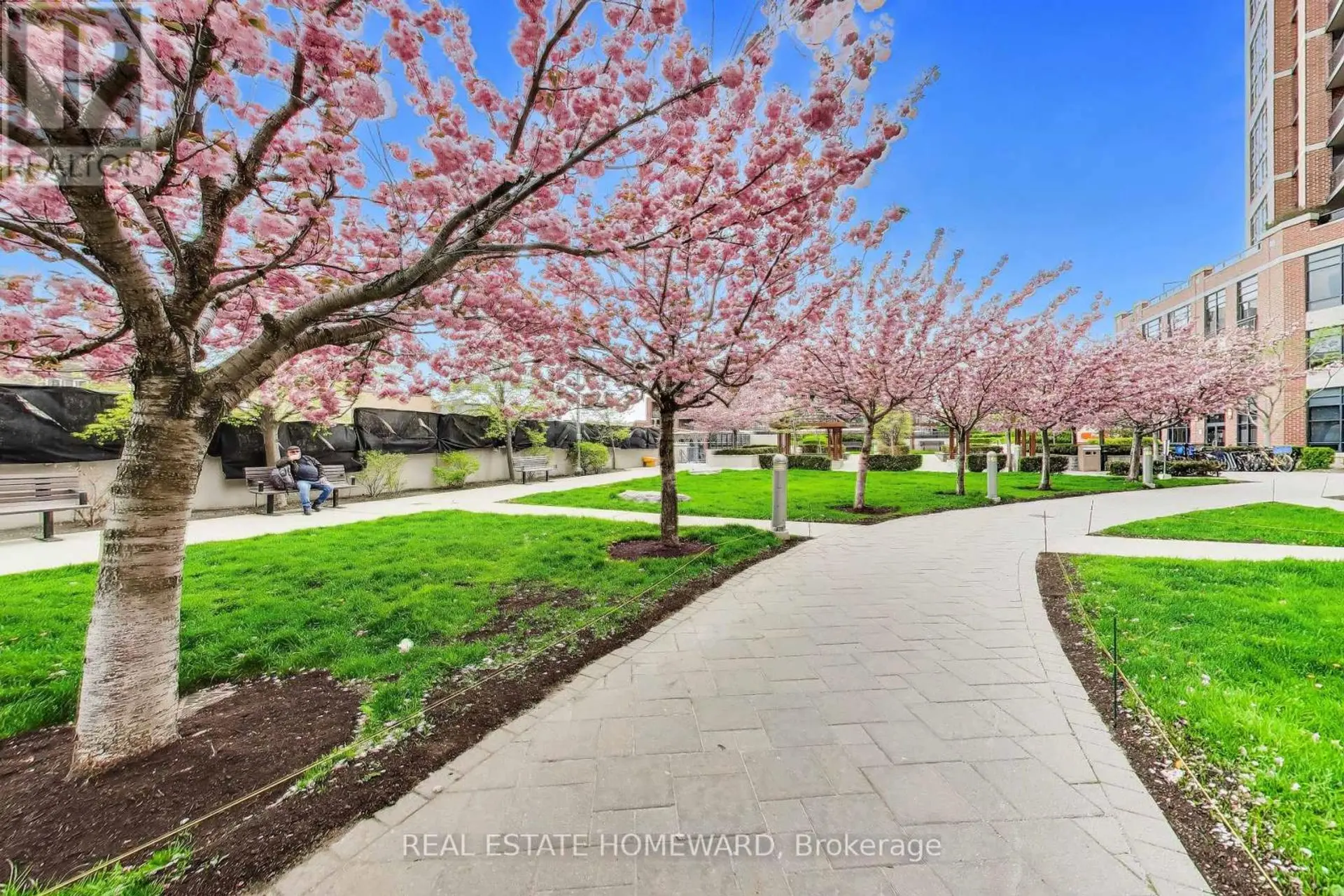 #1315 60 HEINTZMAN STREET - Image 16