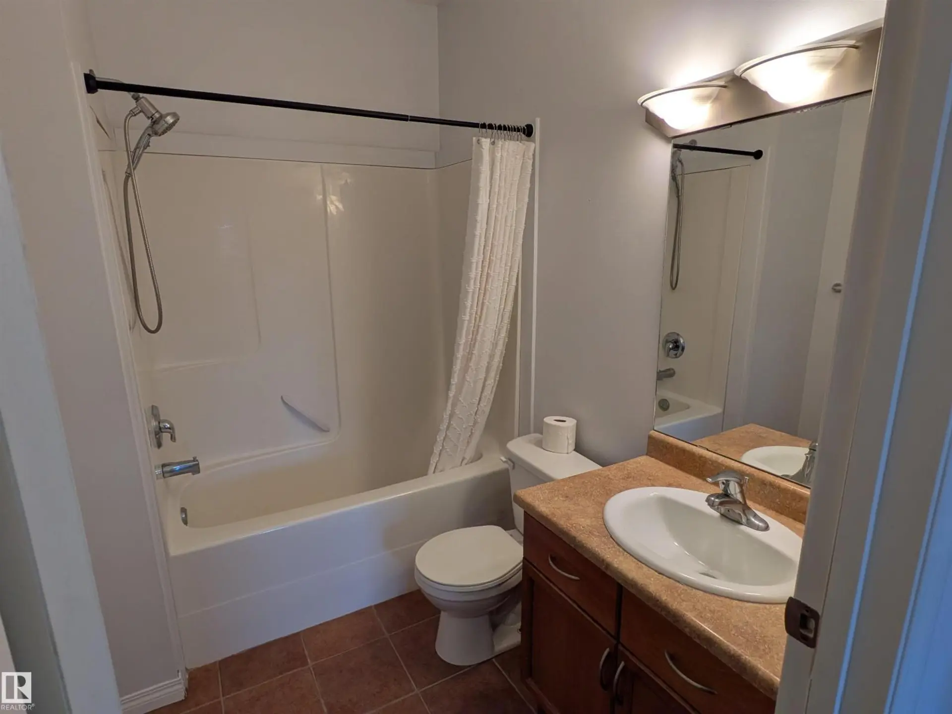 #419 4304 139 AV NW - Image 6