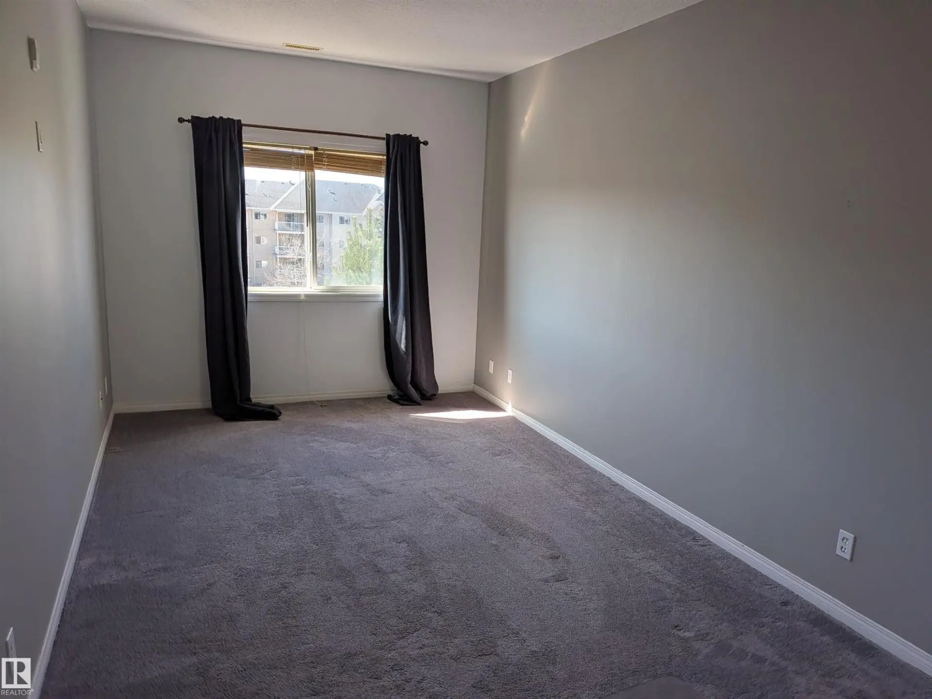 #419 4304 139 AV NW - Image 5