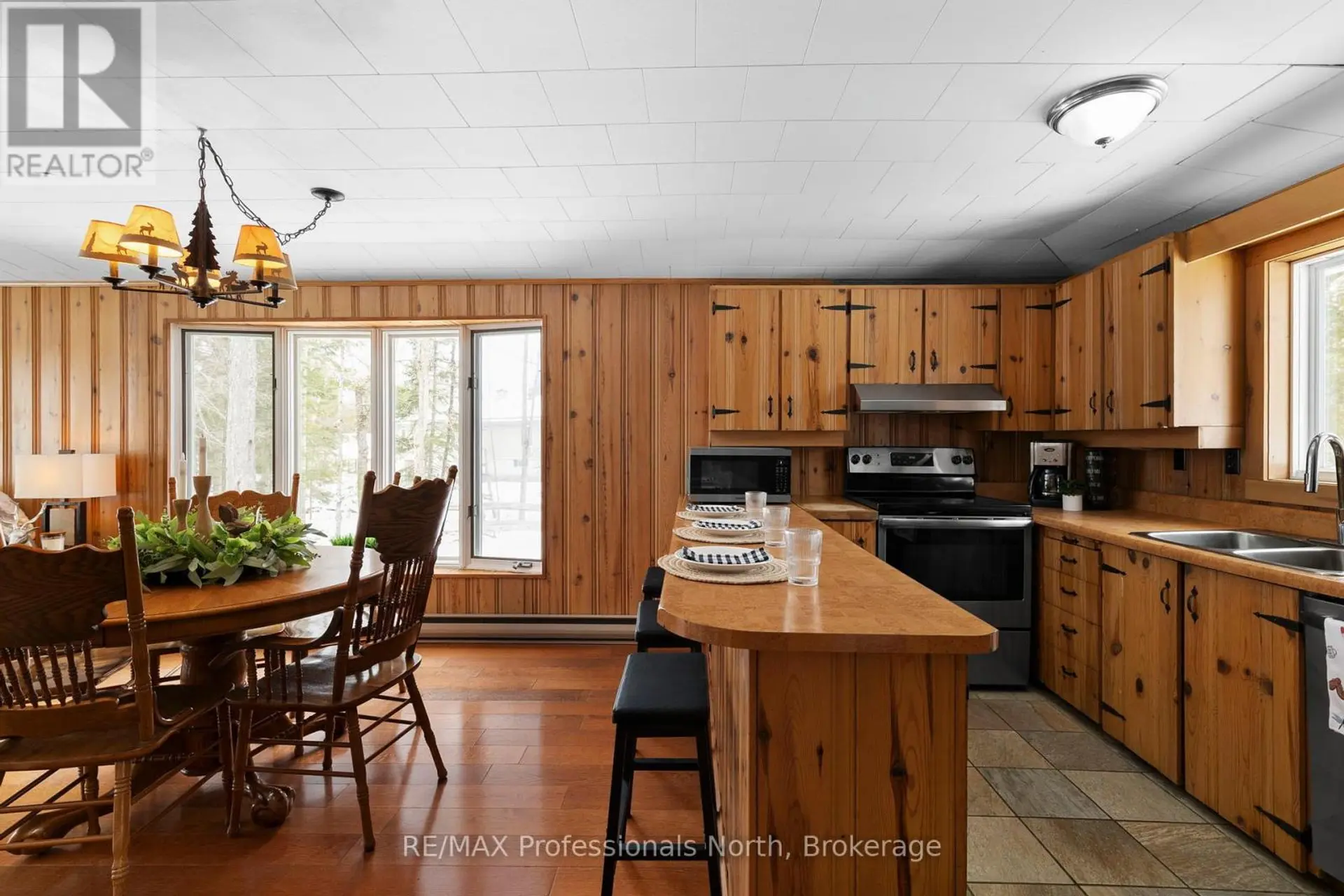 2220 60 HIGHWAY - Image 10