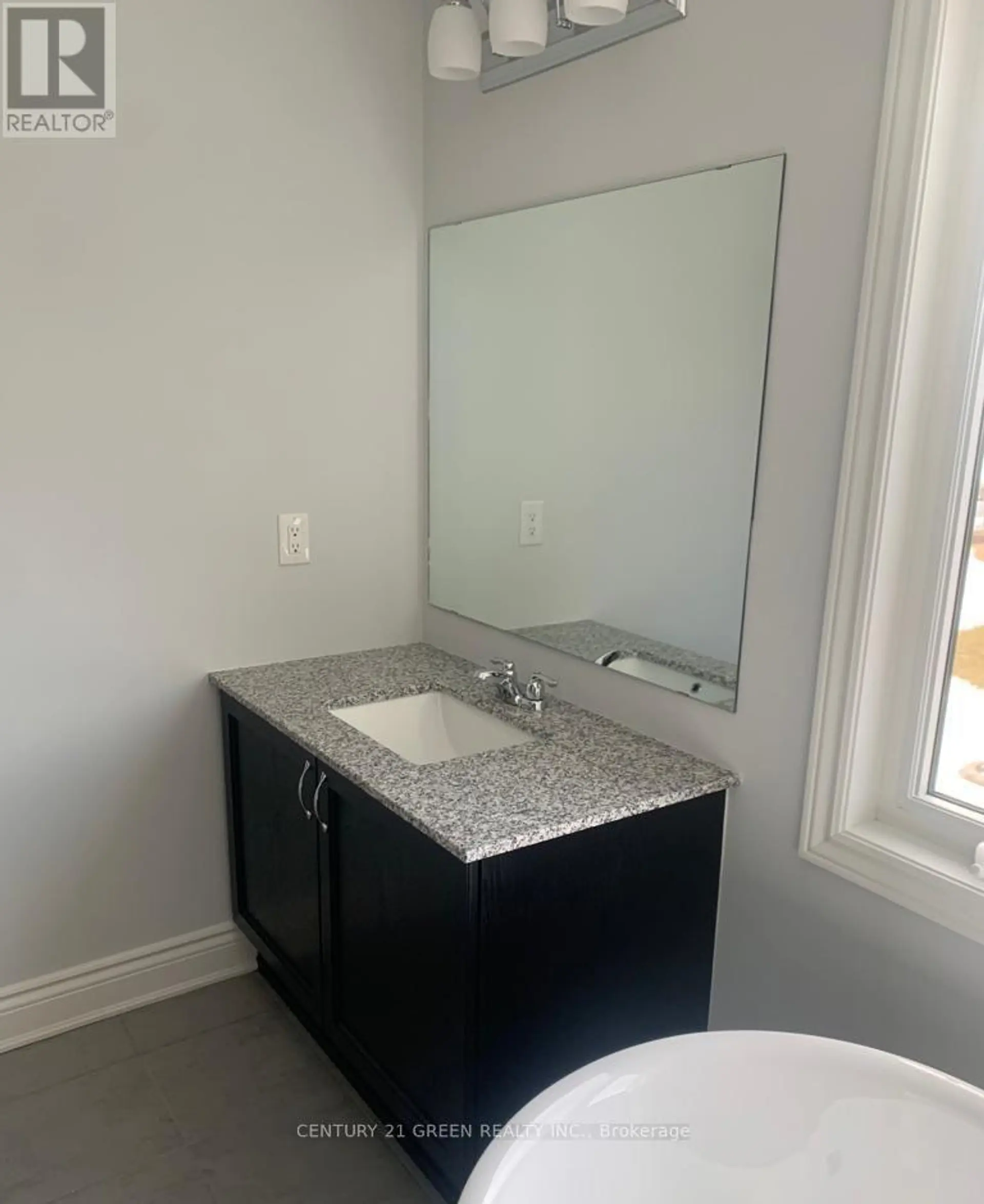 136 YEARLING CIRCLE - Image 18