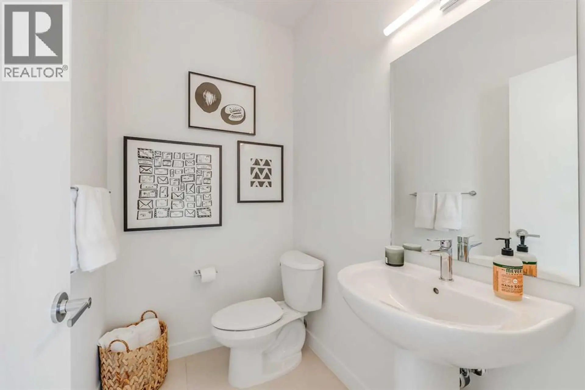 #103 857 Belmont Drive SW - Image 8