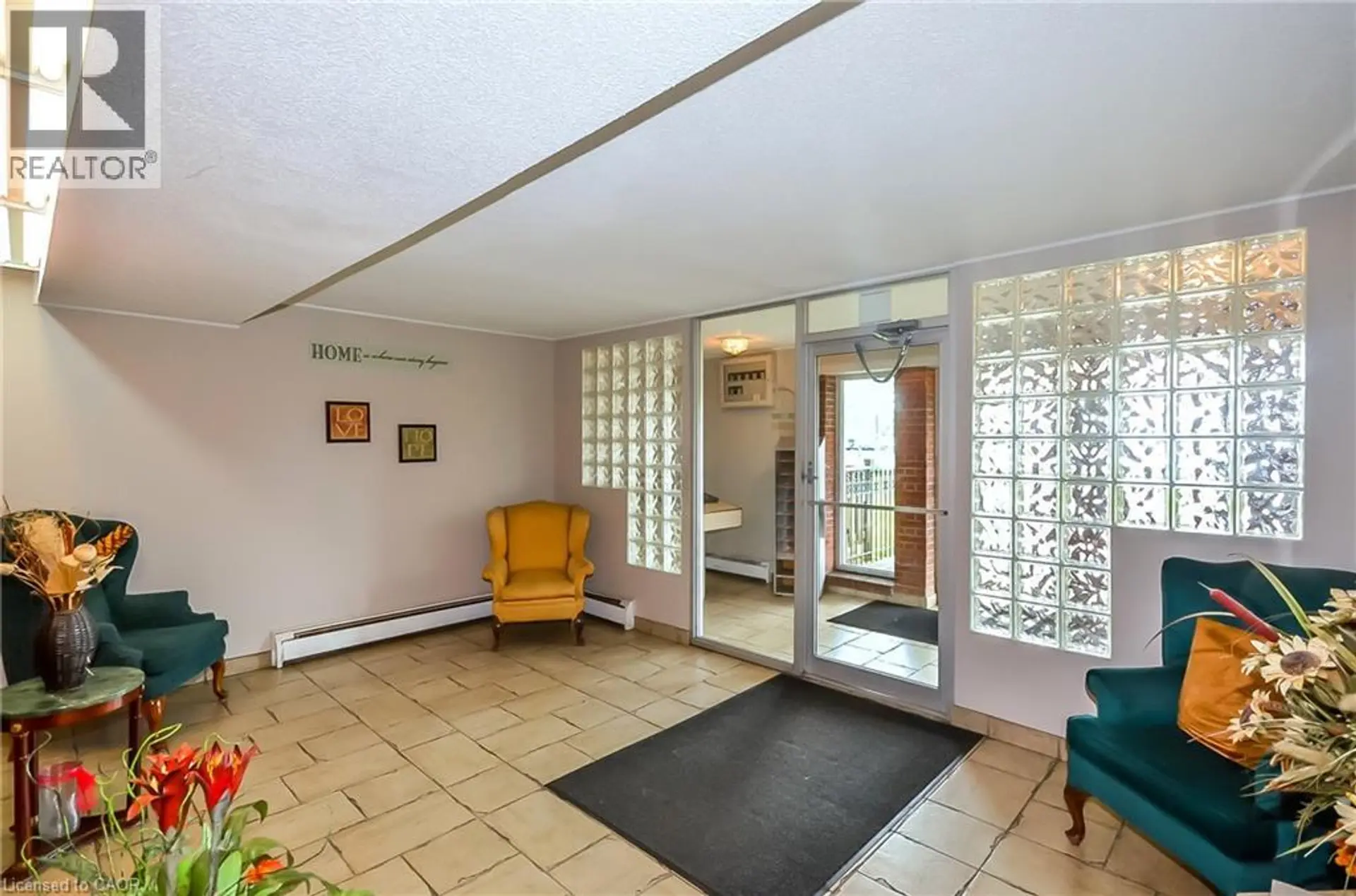 #208 851 QUEENSTON Road - Image 11