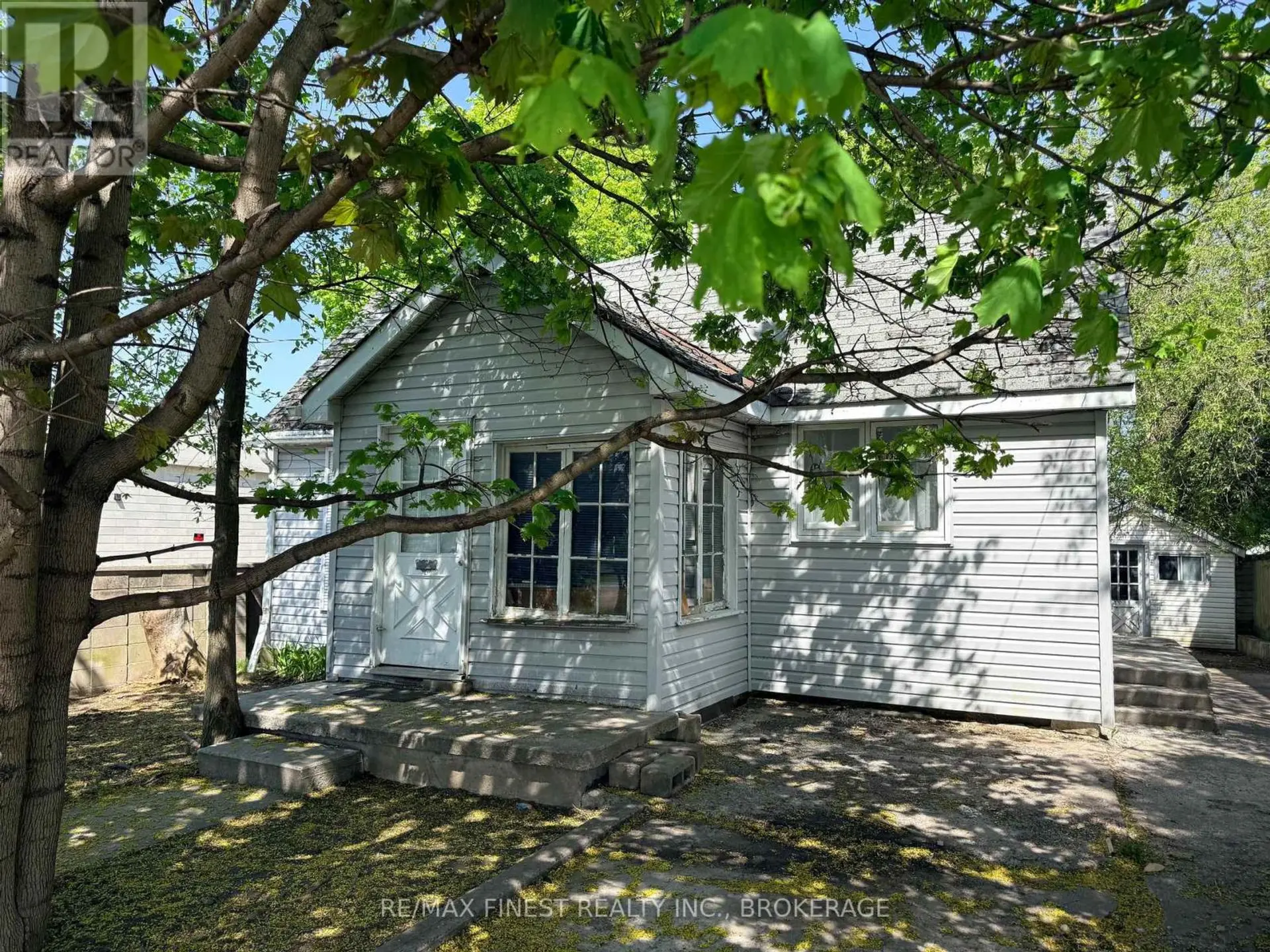 951 DIVISION STREET - Image 1