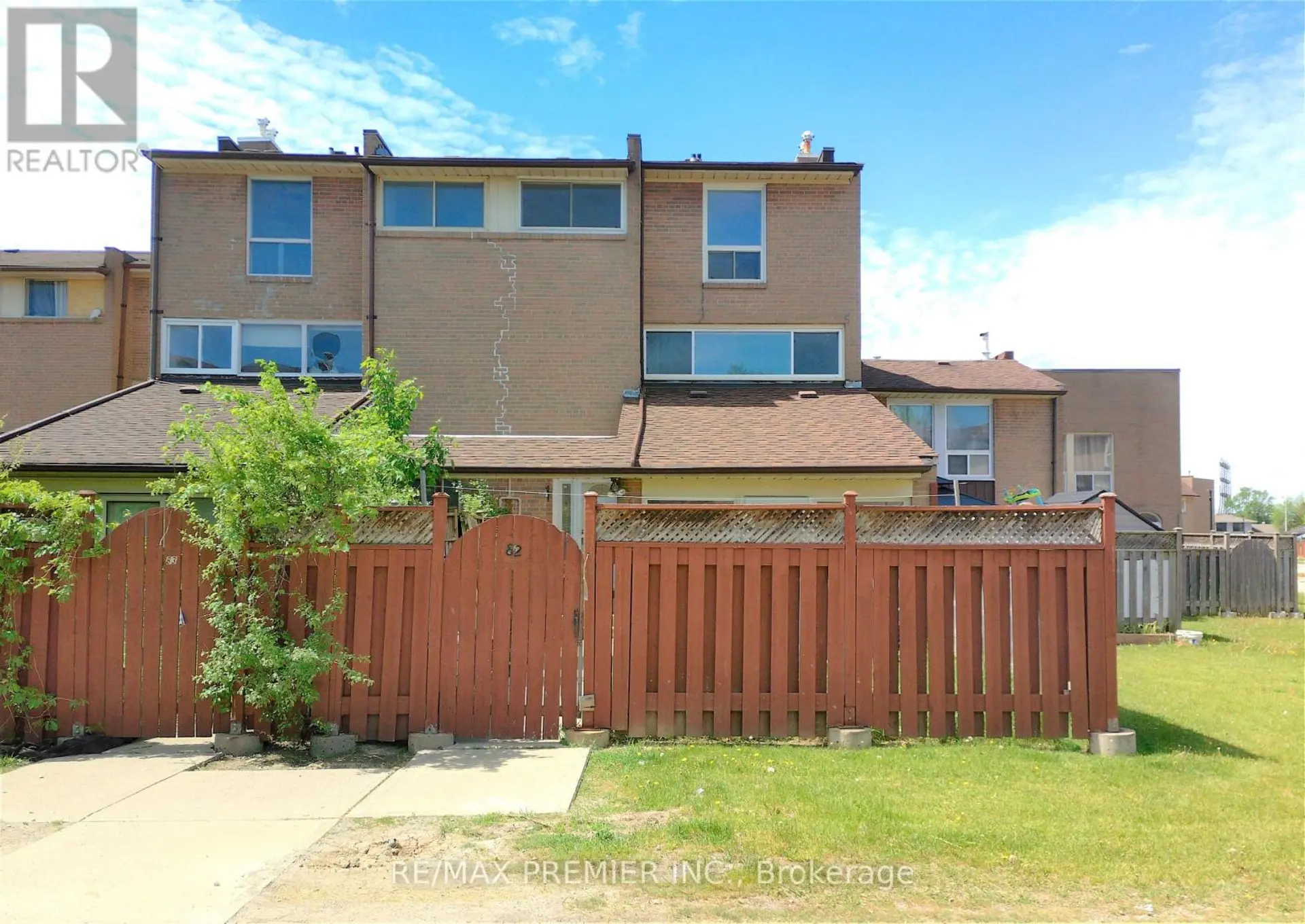#82 248 JOHN GARLAND BOULEVARD - Image 1