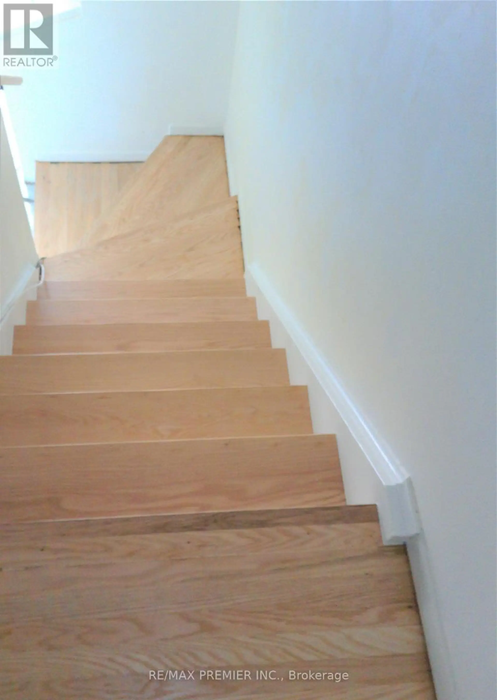 #82 248 JOHN GARLAND BOULEVARD - Image 4