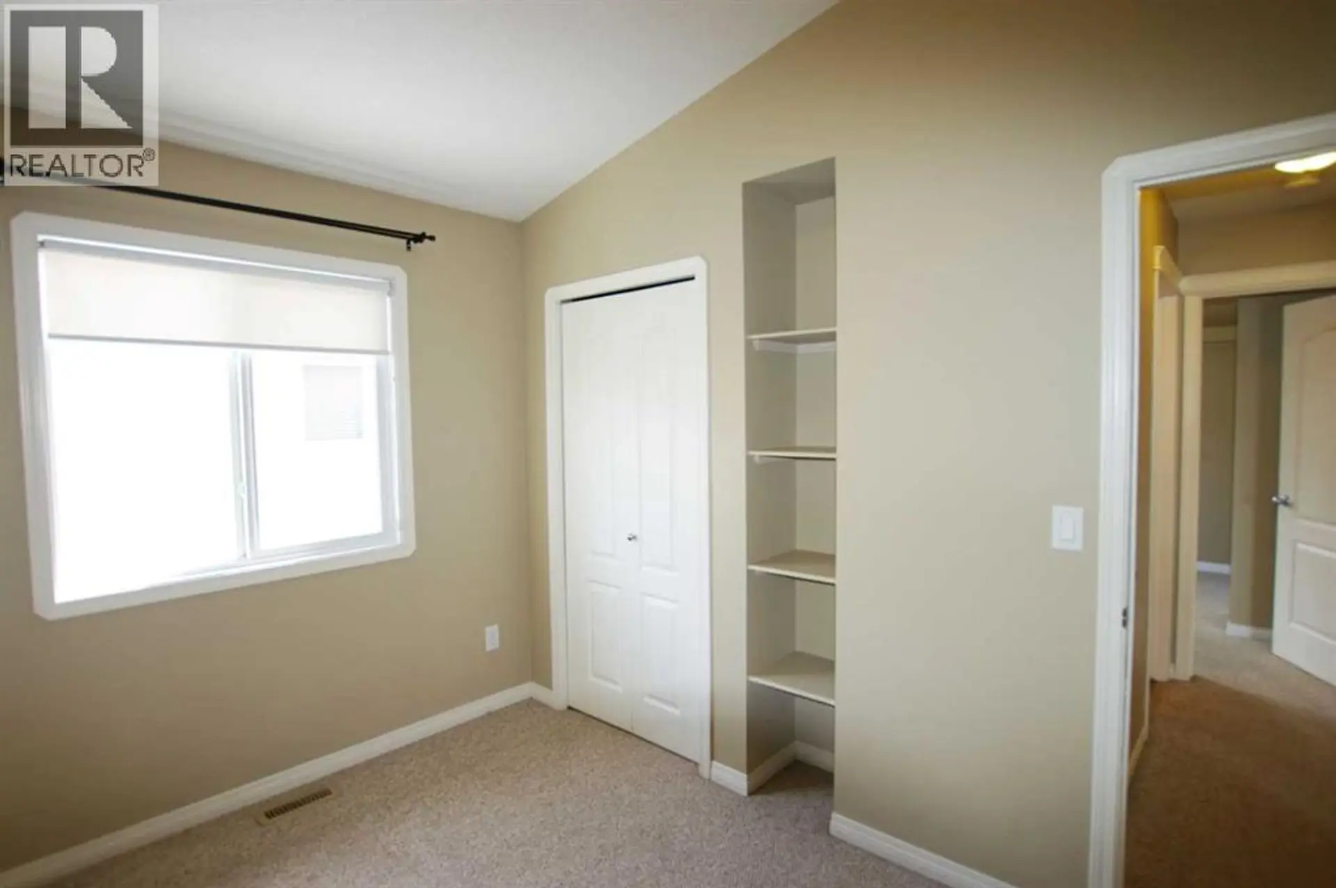 10660 125 Avenue - Image 7