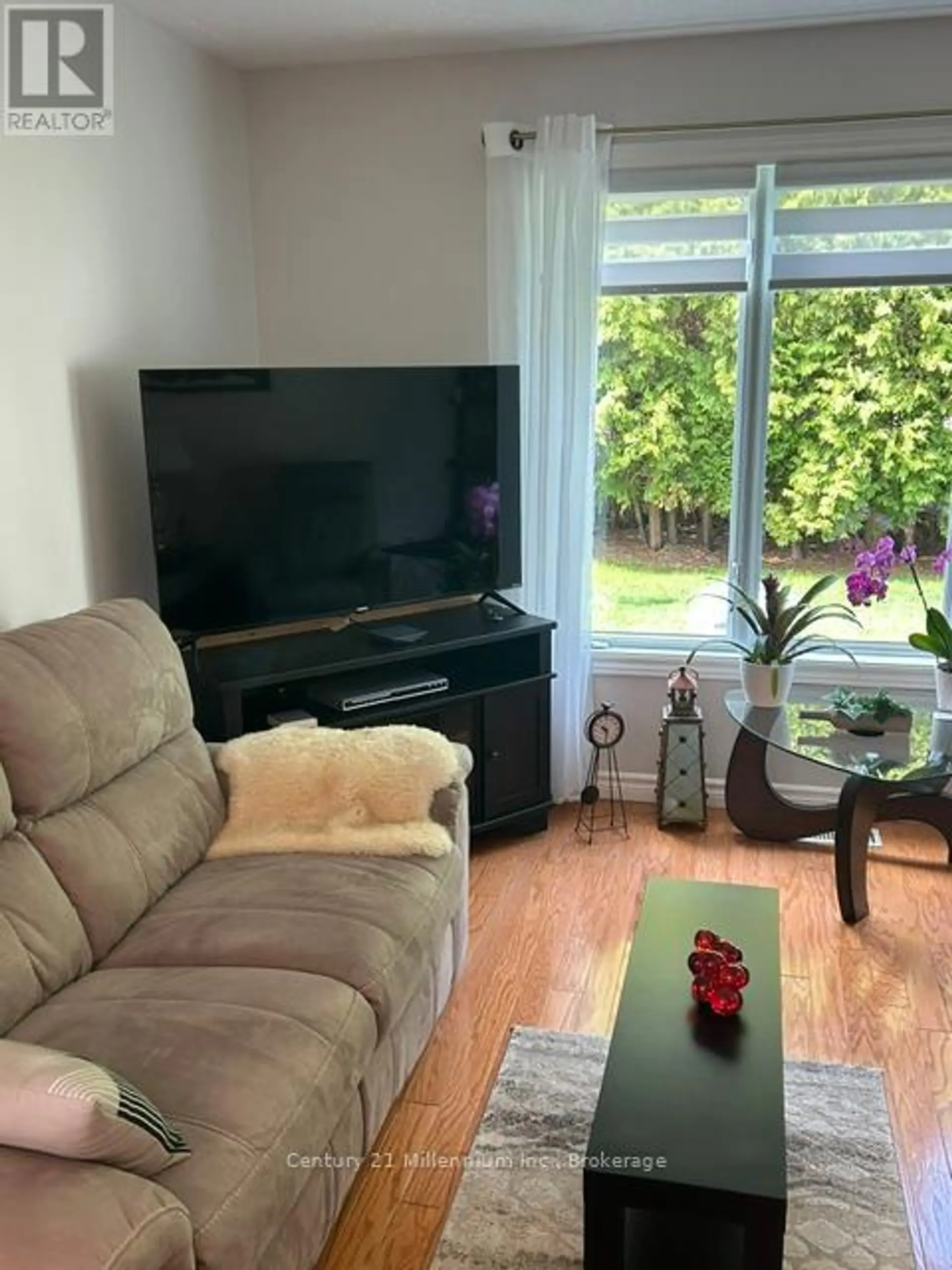 8 KENTUCKY AVENUE - Image 7