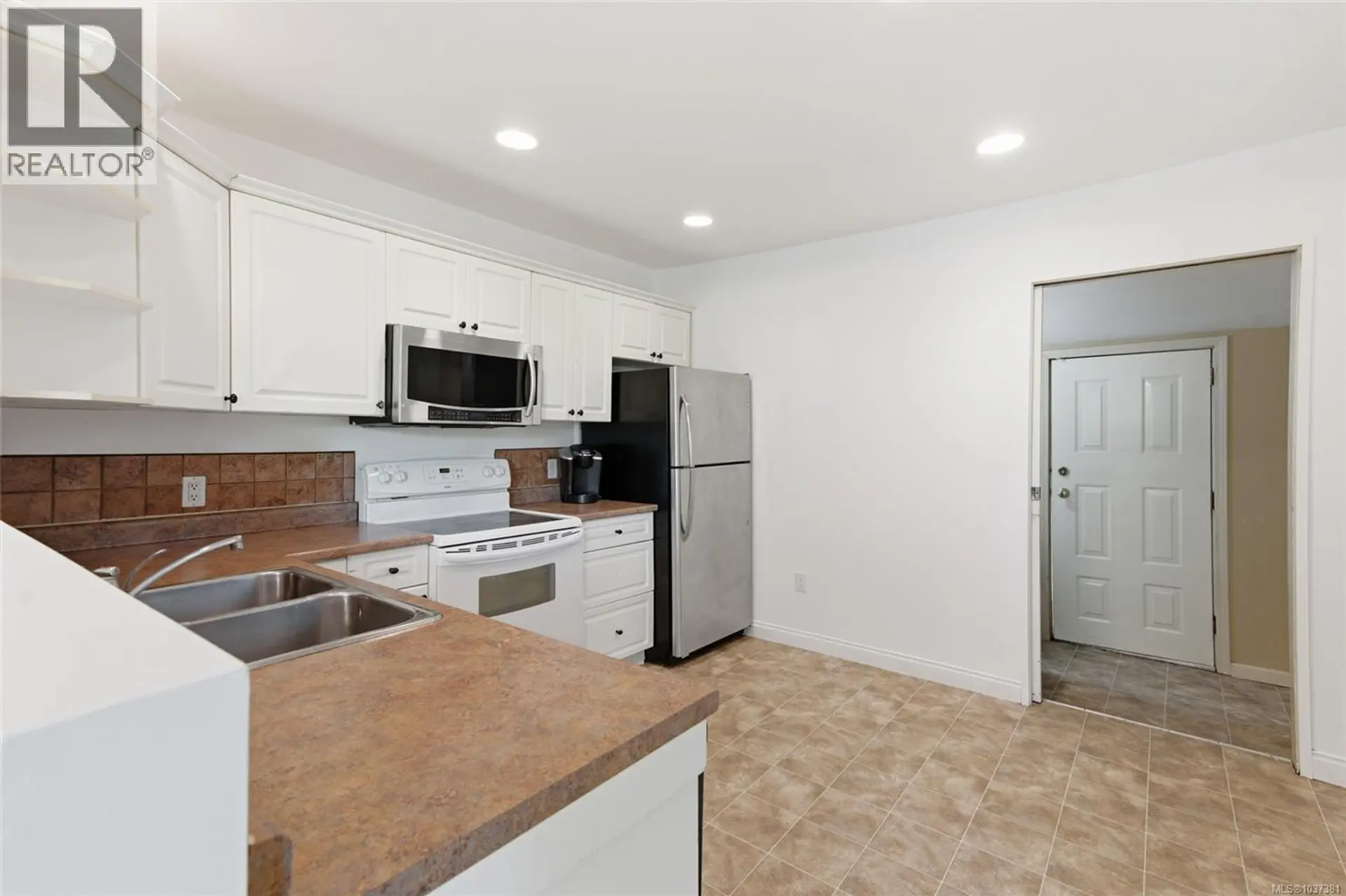 3631 14th Ave - Image 6