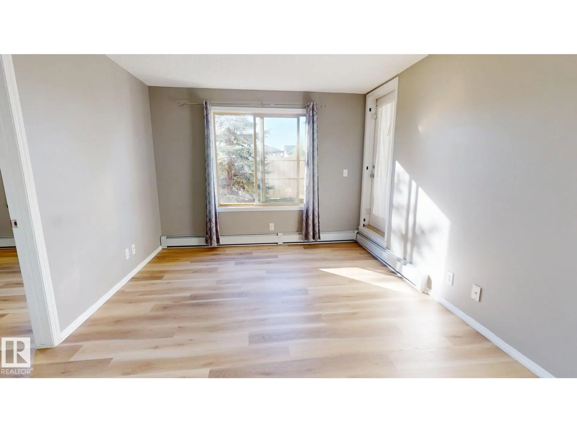 #116 11808 22 AV SW SW - Image 3