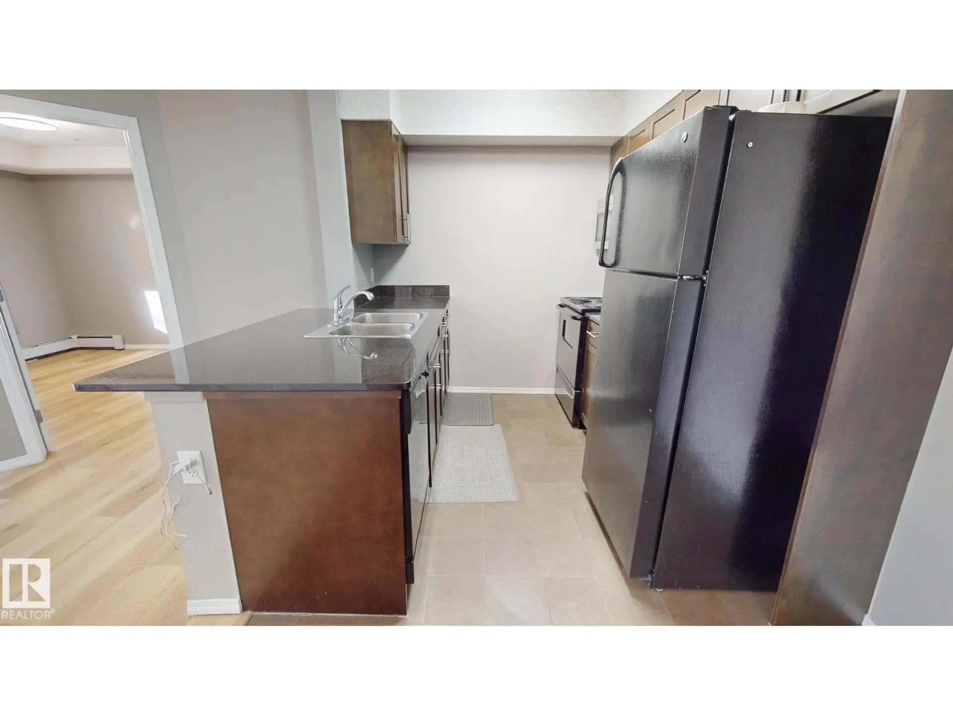 #116 11808 22 AV SW SW - Image 6