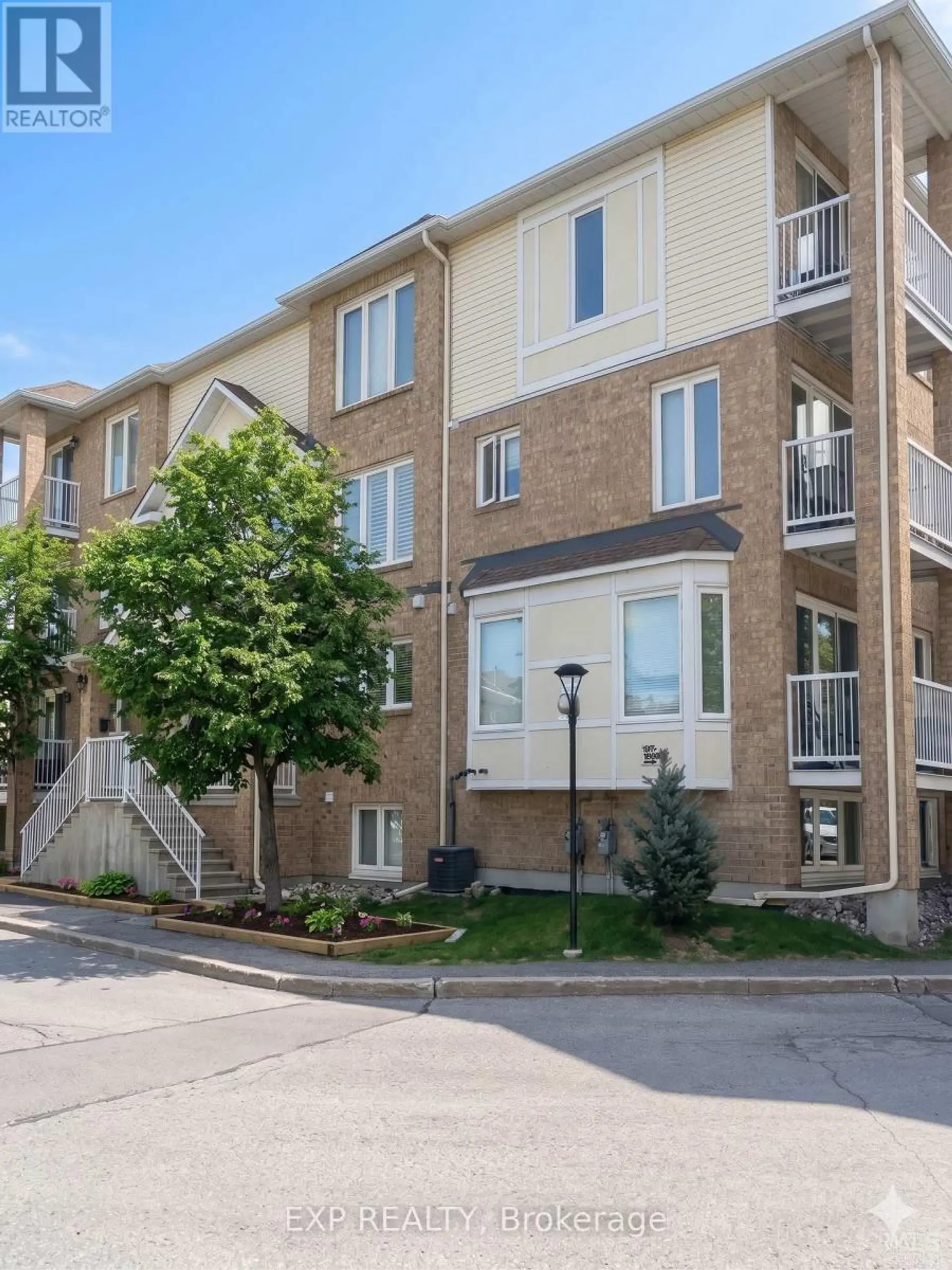 #11 1639 LOCKSLEY LANE - Image 10