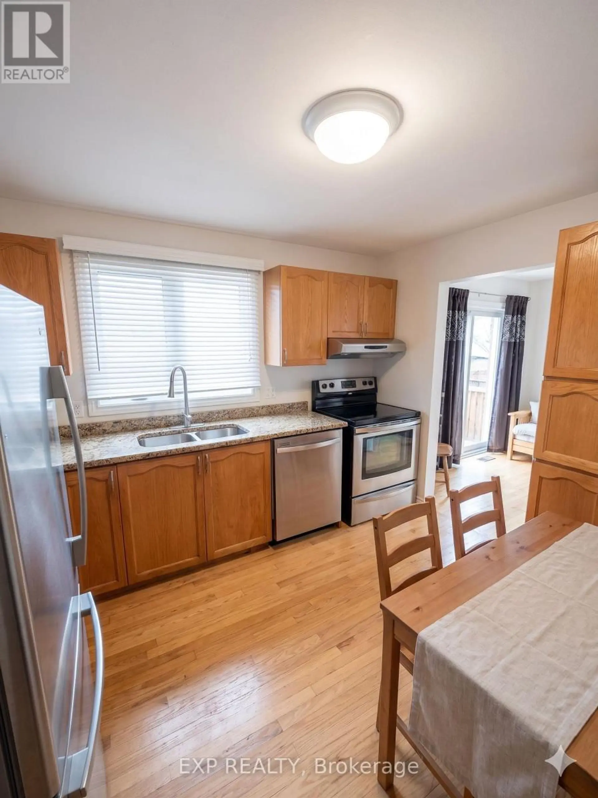 #11 1639 LOCKSLEY LANE - Image 3