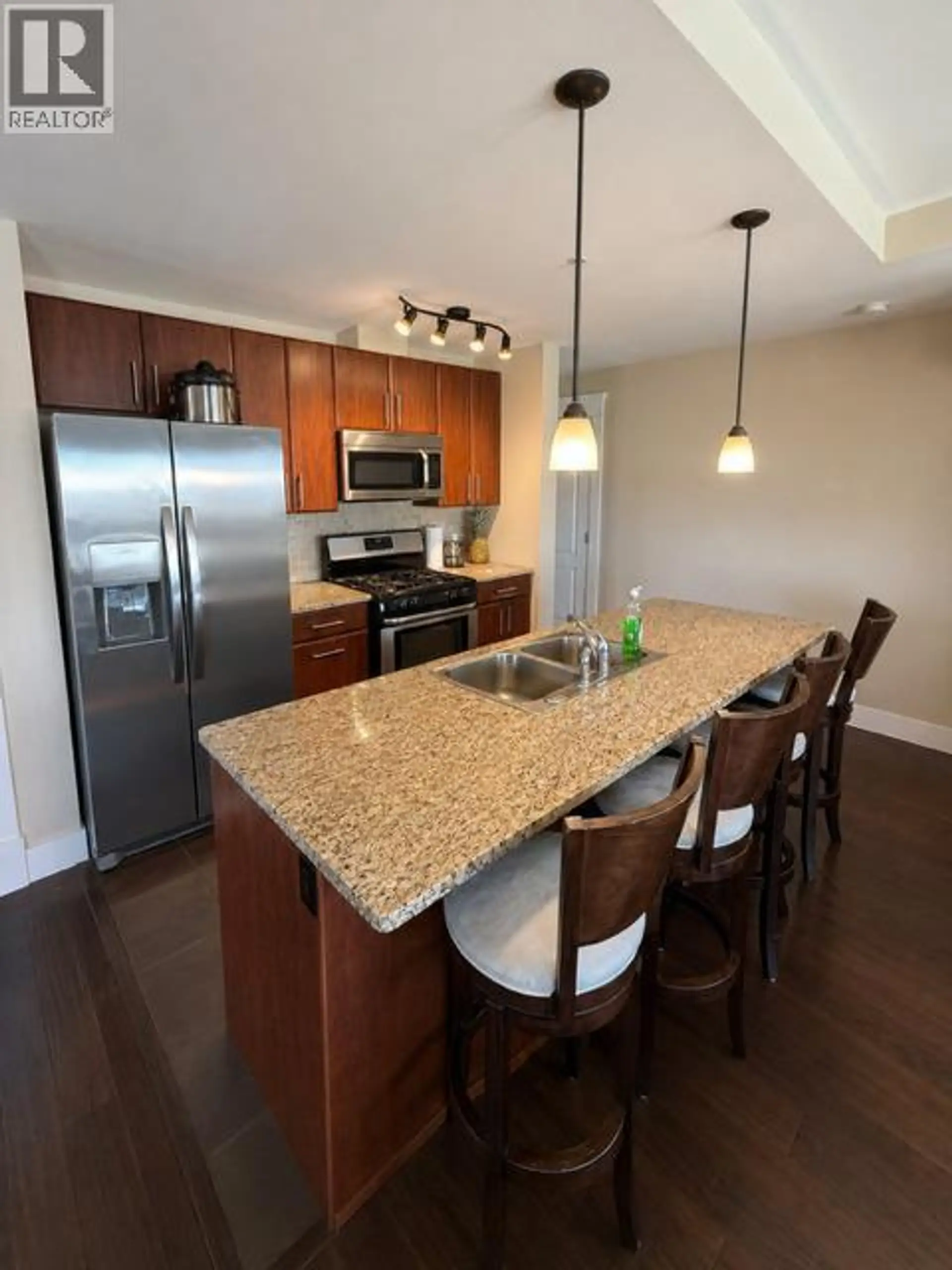#503 975 Victoria Street W - Image 6