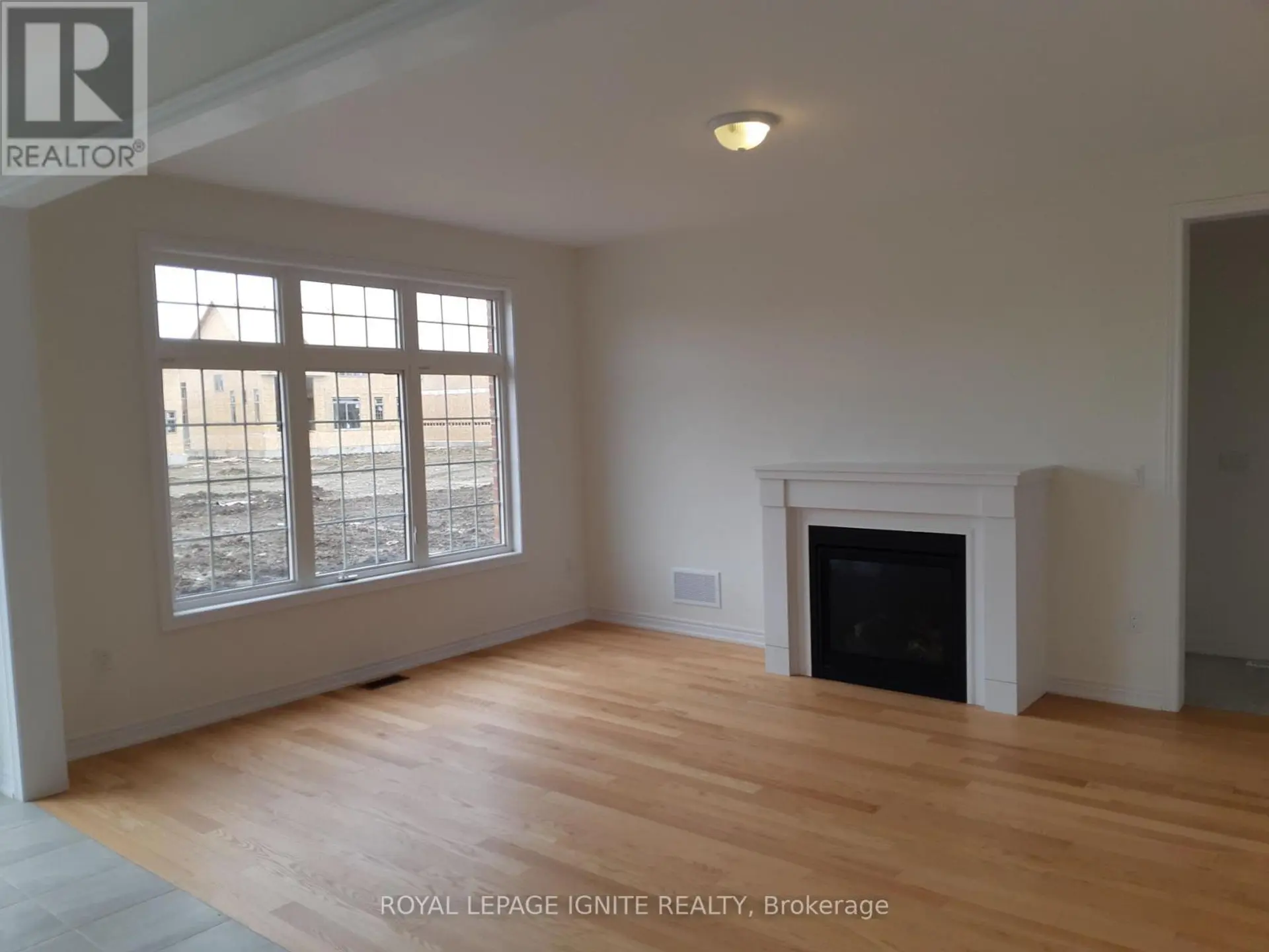 11 MONARCH ROAD - Image 2
