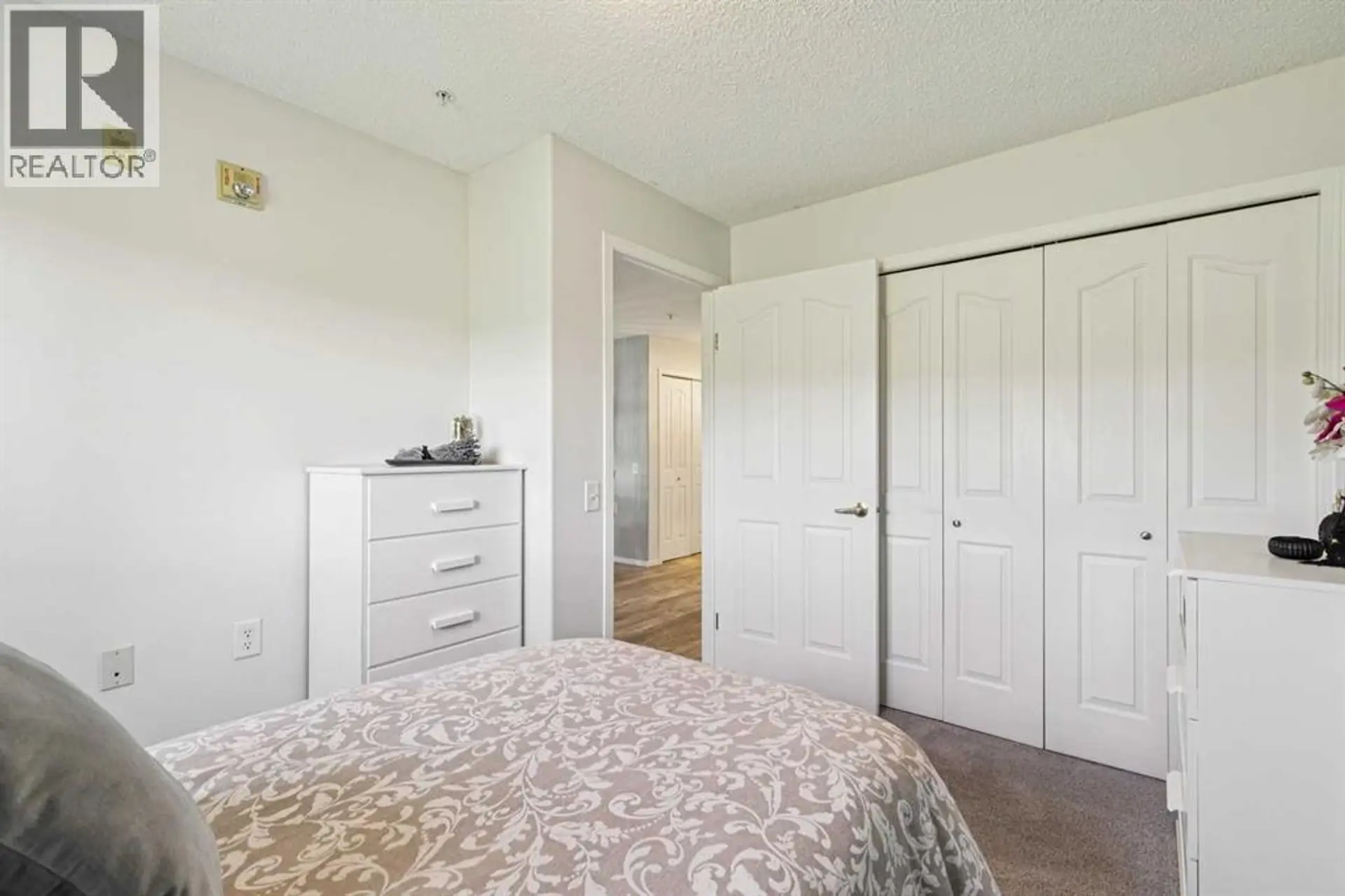 #139 5000 Somervale Court SW - Image 8
