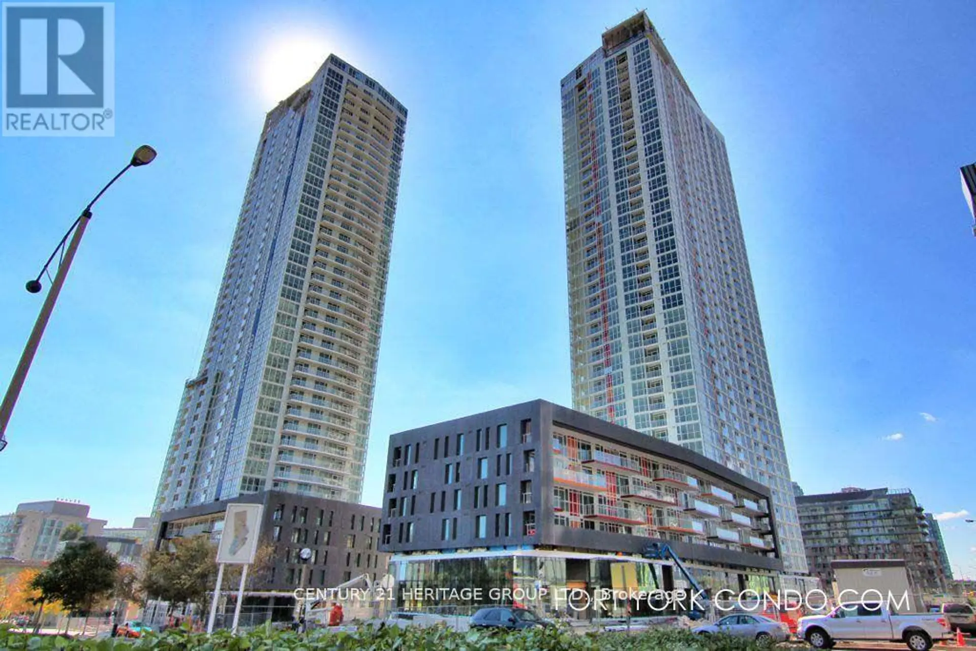 #3810 75 QUEENS WHARF ROAD - Image 1