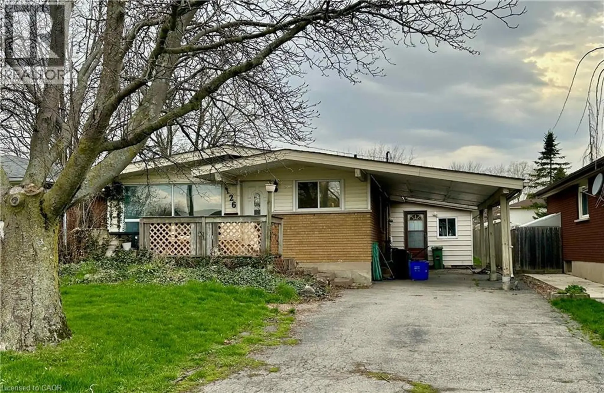 126 LILACSIDE Drive - Image 1