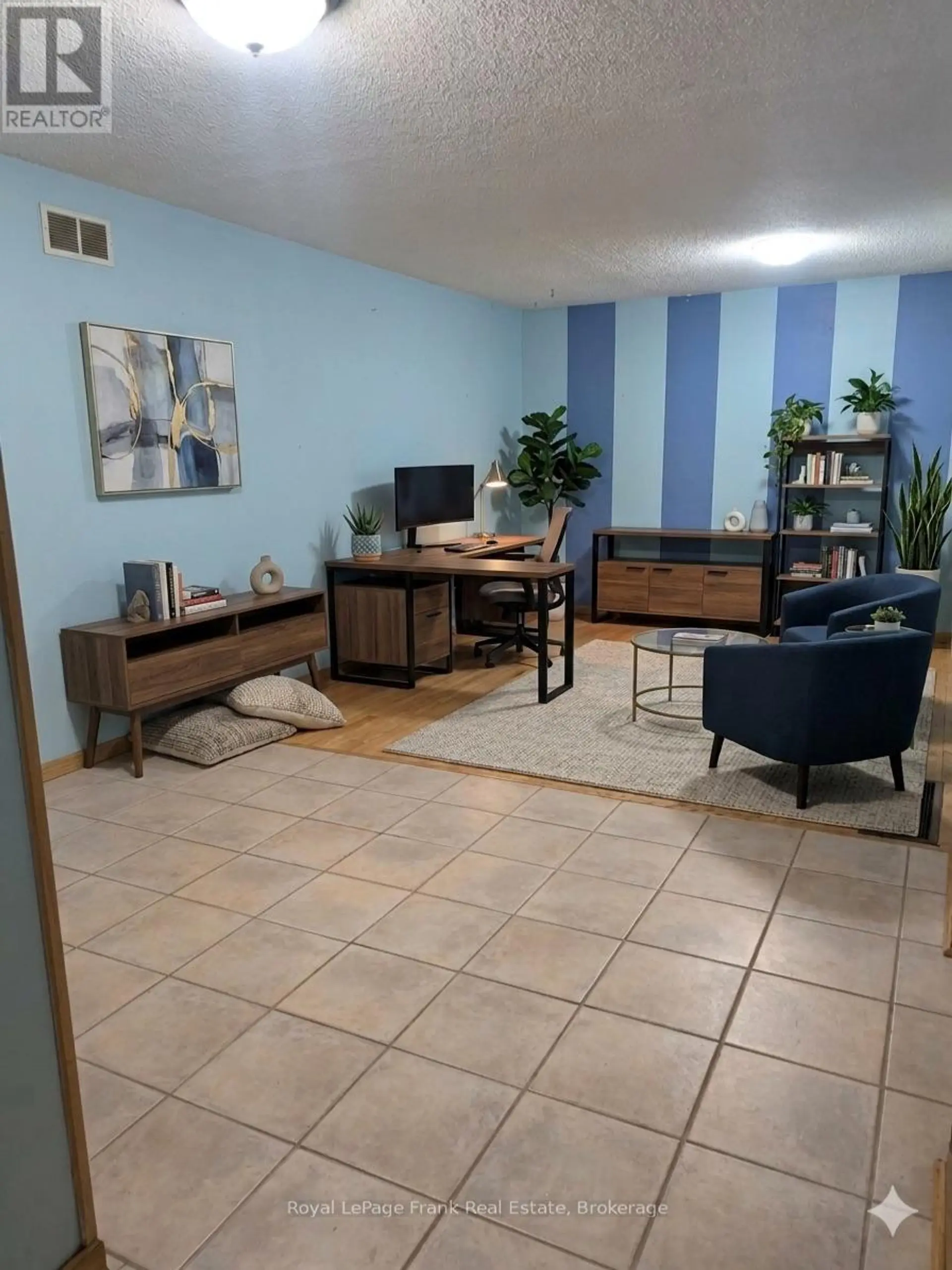 #26 101 DOVEDALE DRIVE - Image 11