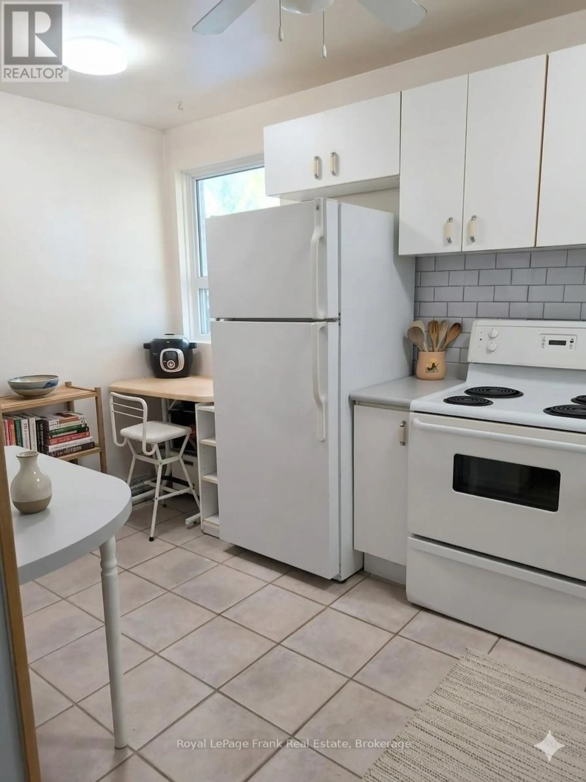 #26 101 DOVEDALE DRIVE - Image 4