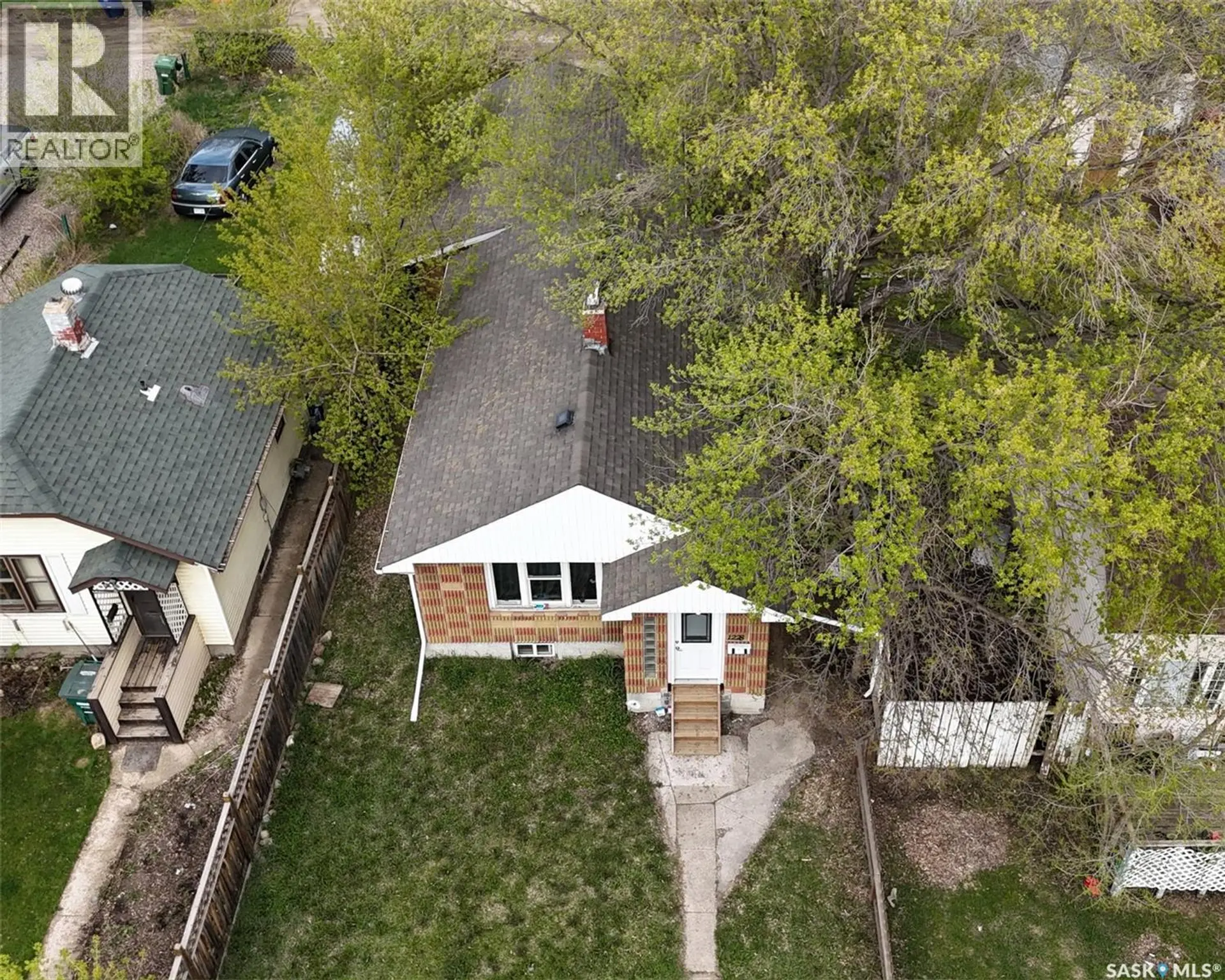 1228 1st AVENUE N - Image 13