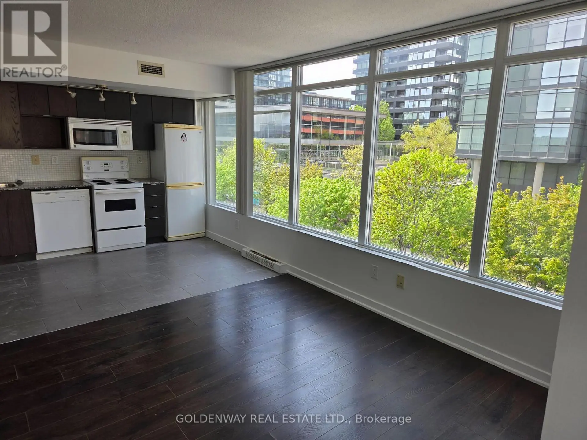 #617 15 BRUNEL COURT - Image 6