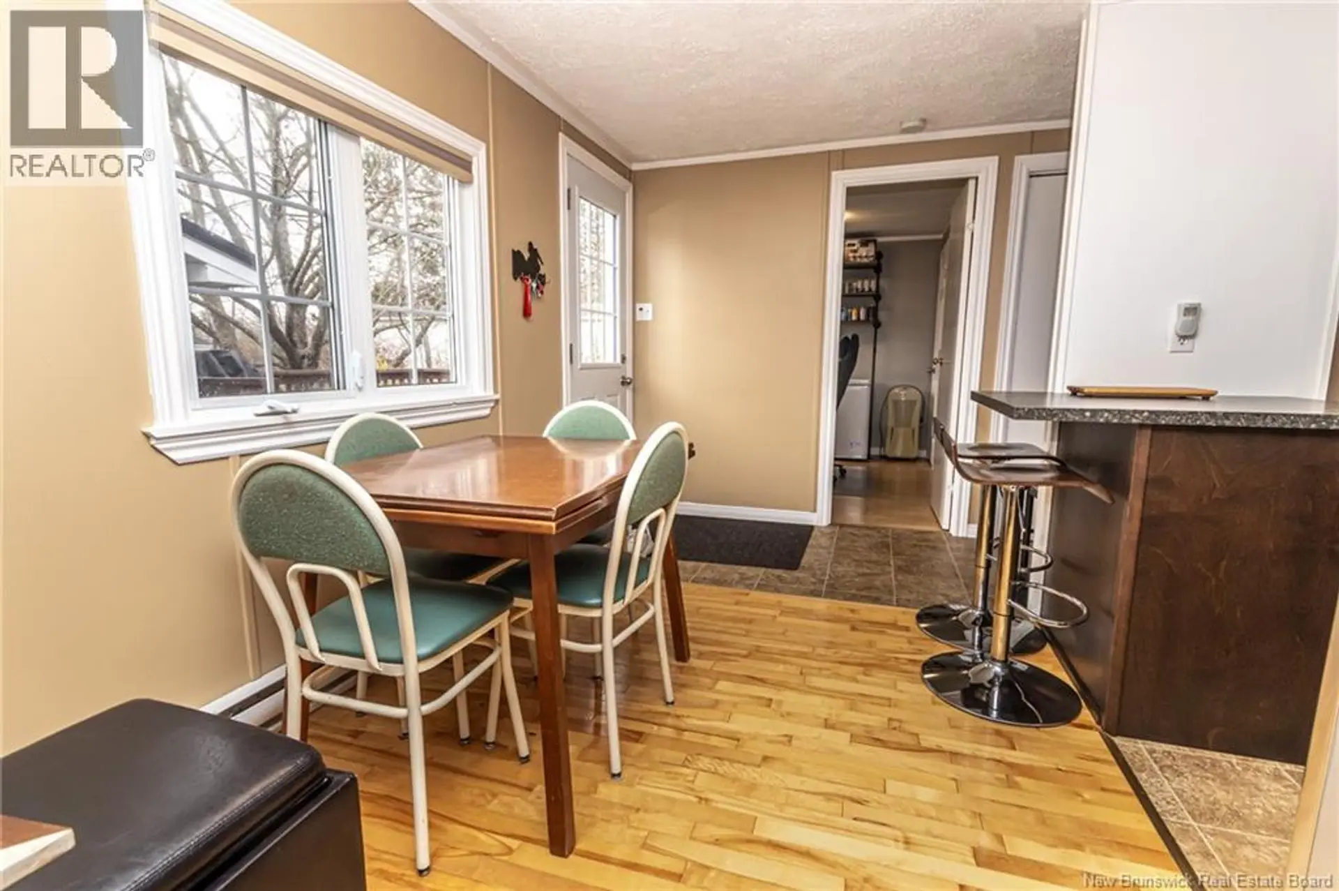 86 Hedgeview Drive - Image 13