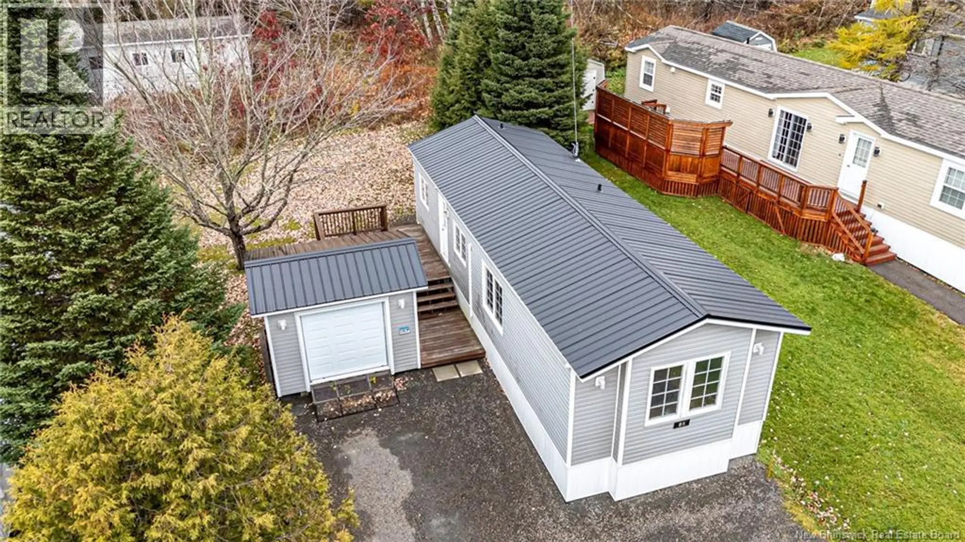 86 Hedgeview Drive - Image 4
