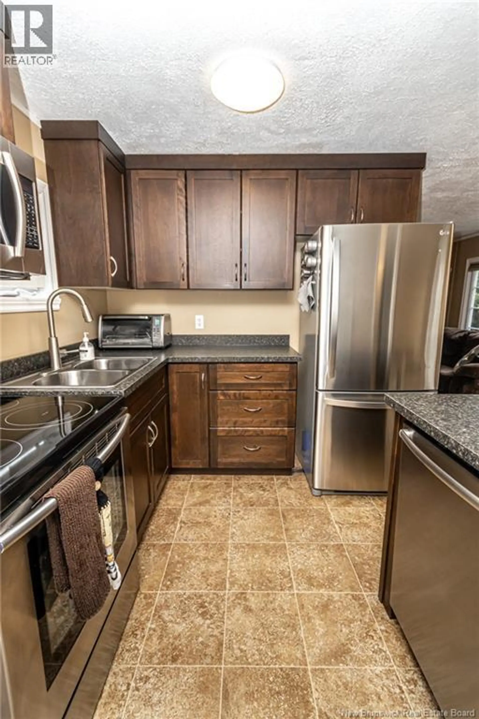 86 Hedgeview Drive - Image 9