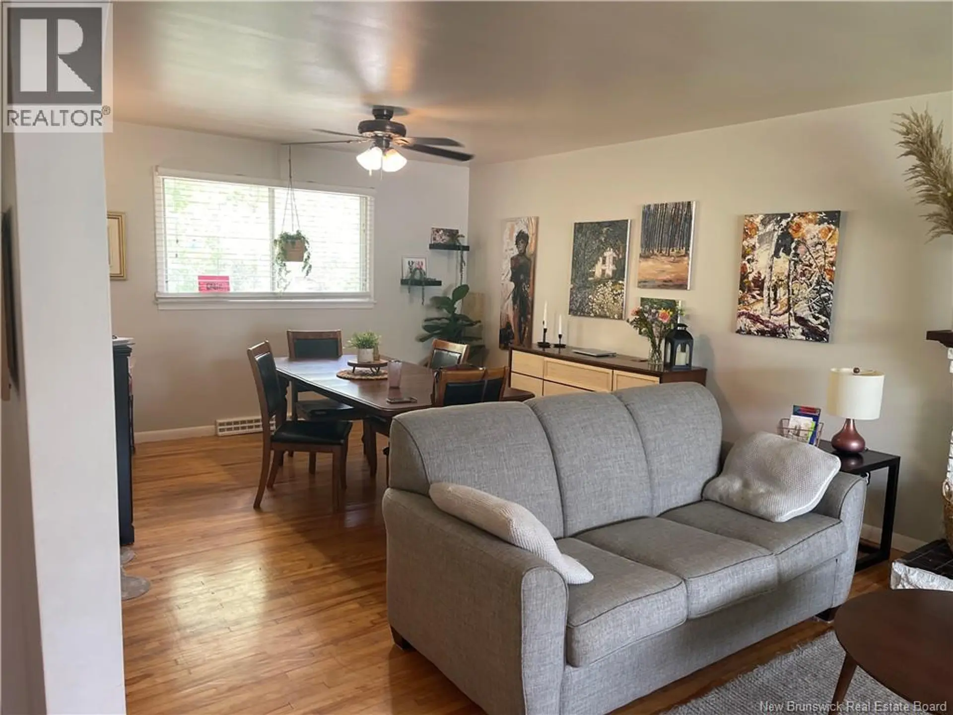 215 Edgett Avenue - Image 2