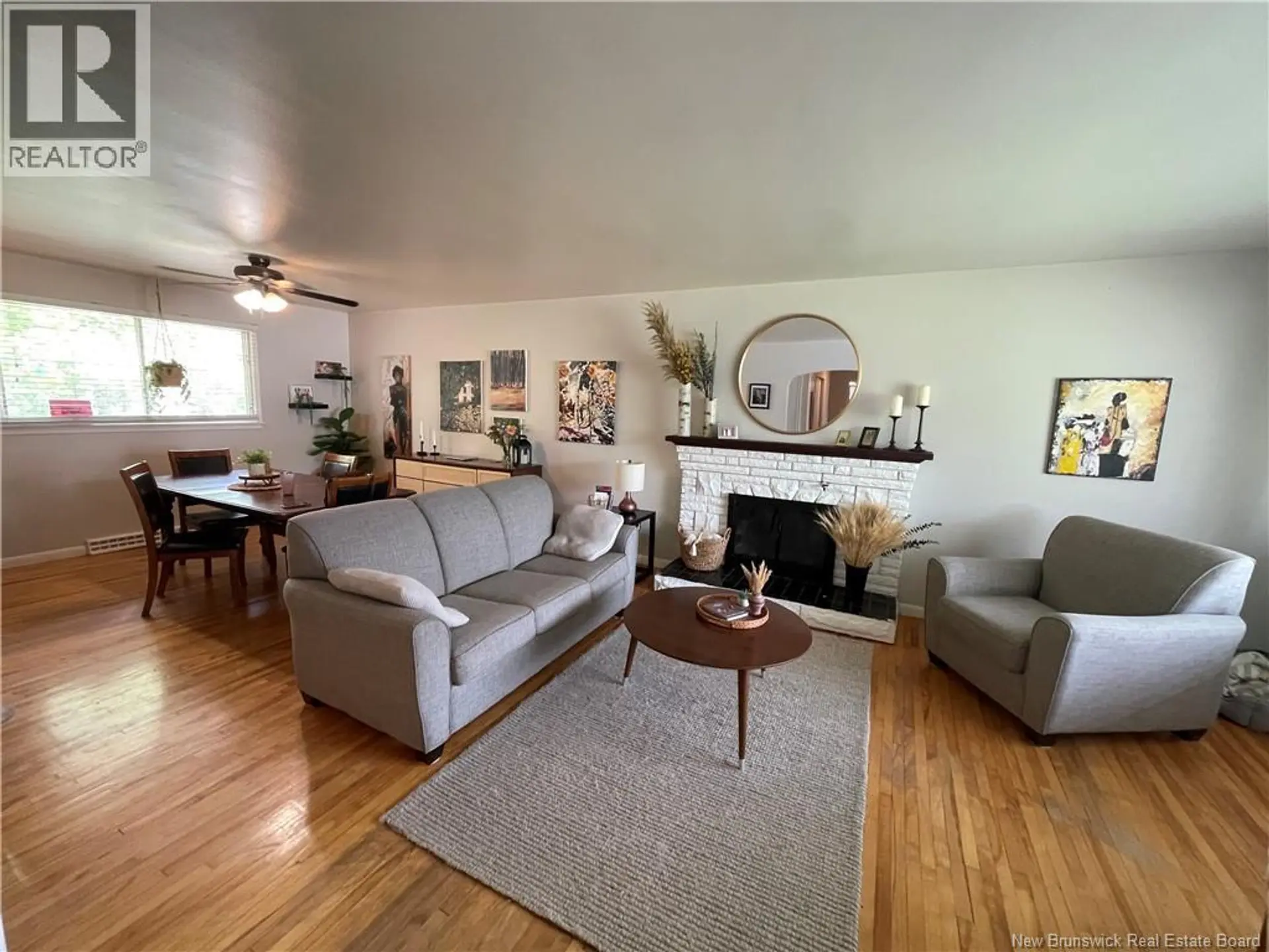 215 Edgett Avenue - Image 3