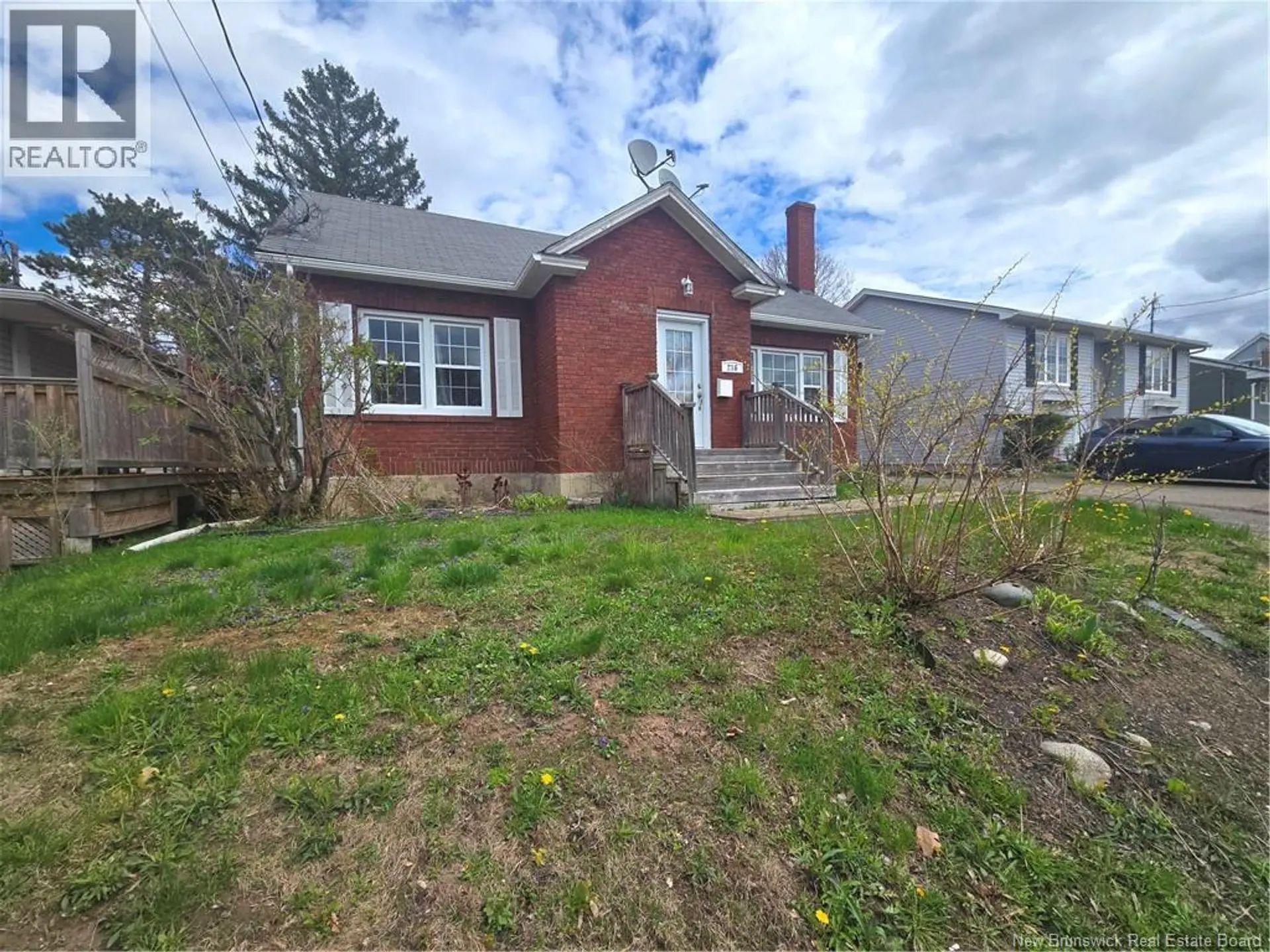 216 Cleveland - Image 10