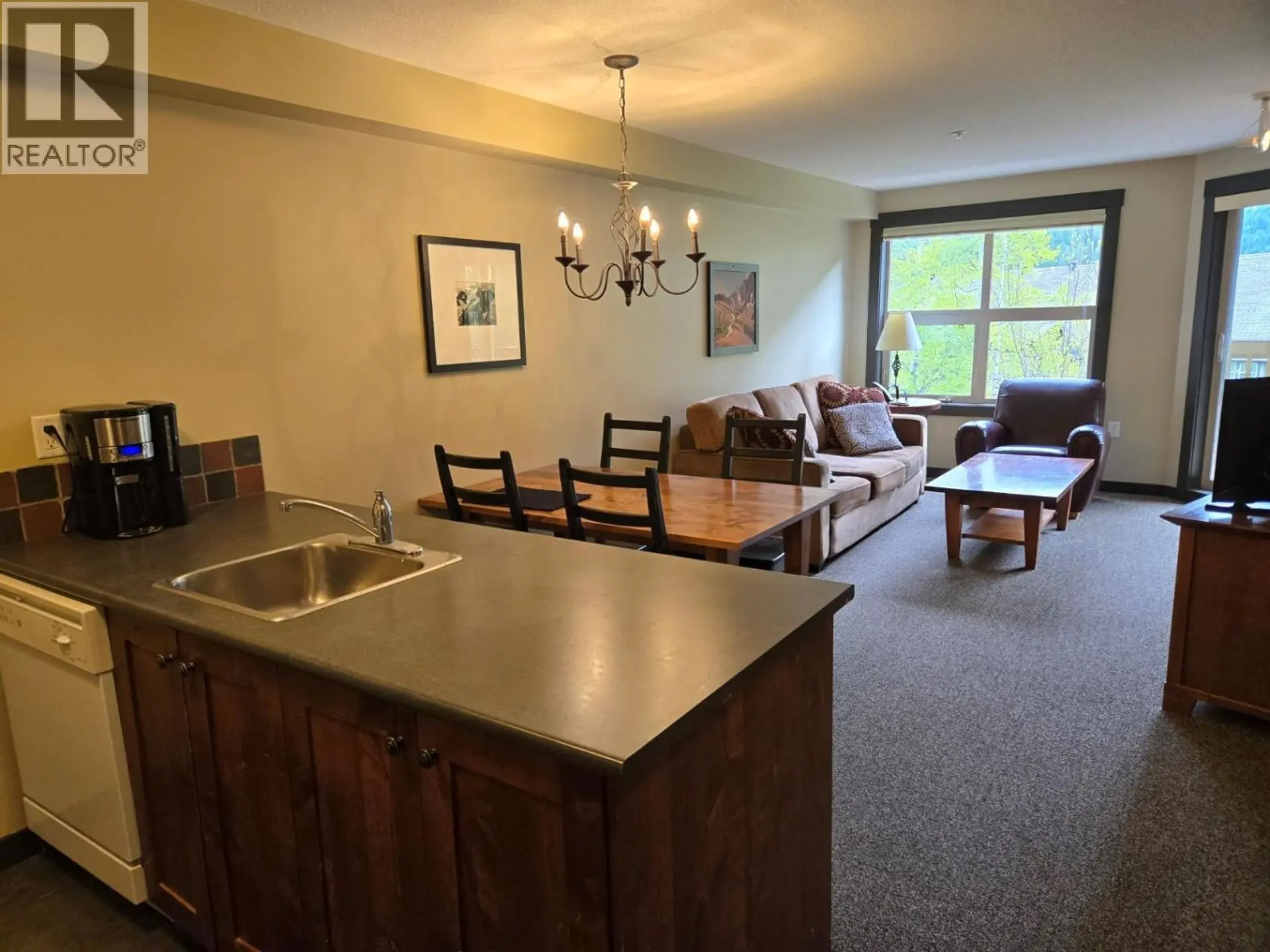 #305 2070 Summit Drive - Image 4