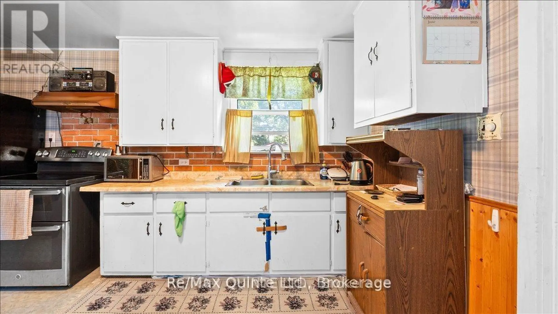 23 FAWCETT AVENUE - Image 10