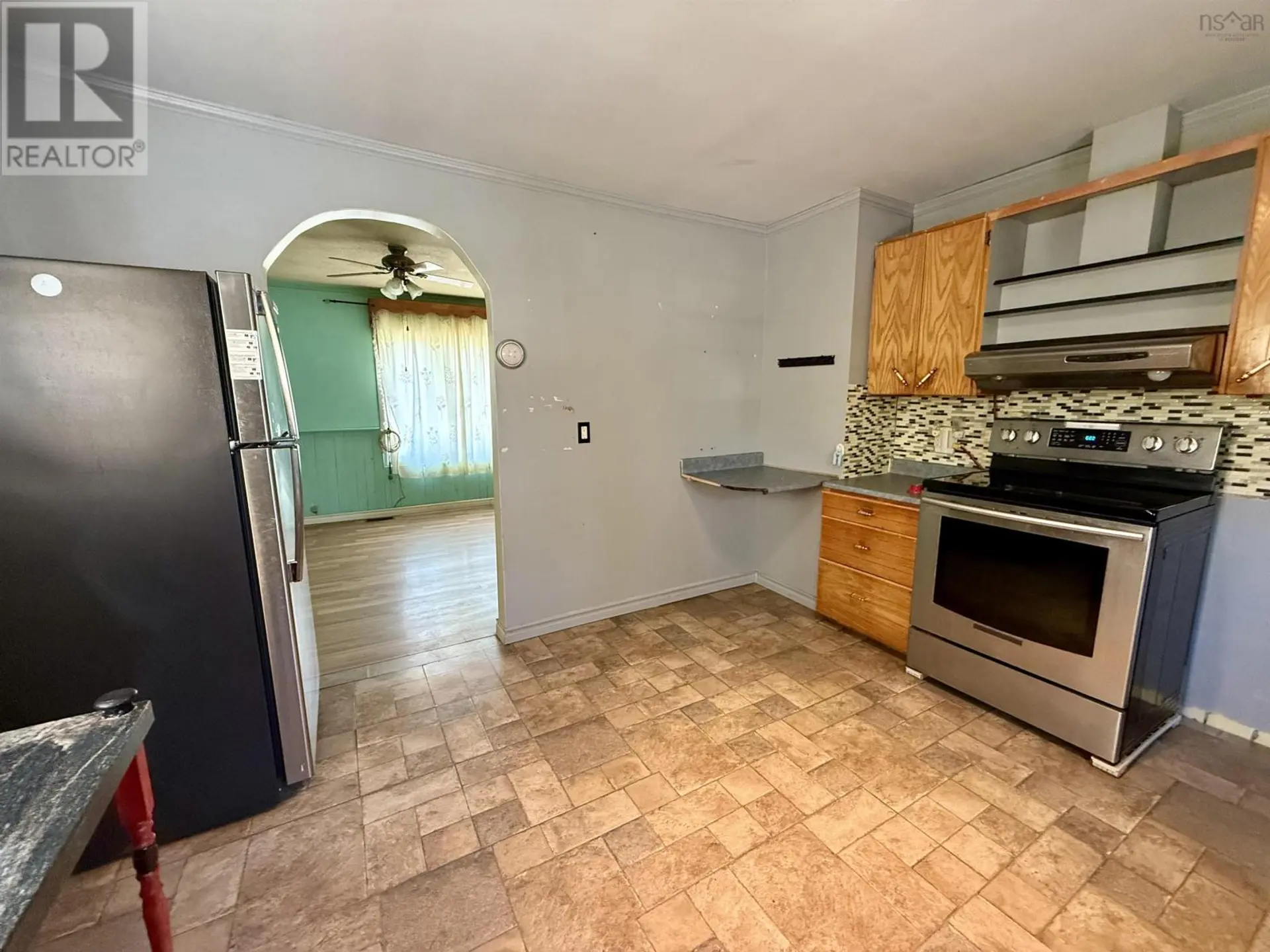 7427 Highway 14 - Image 4