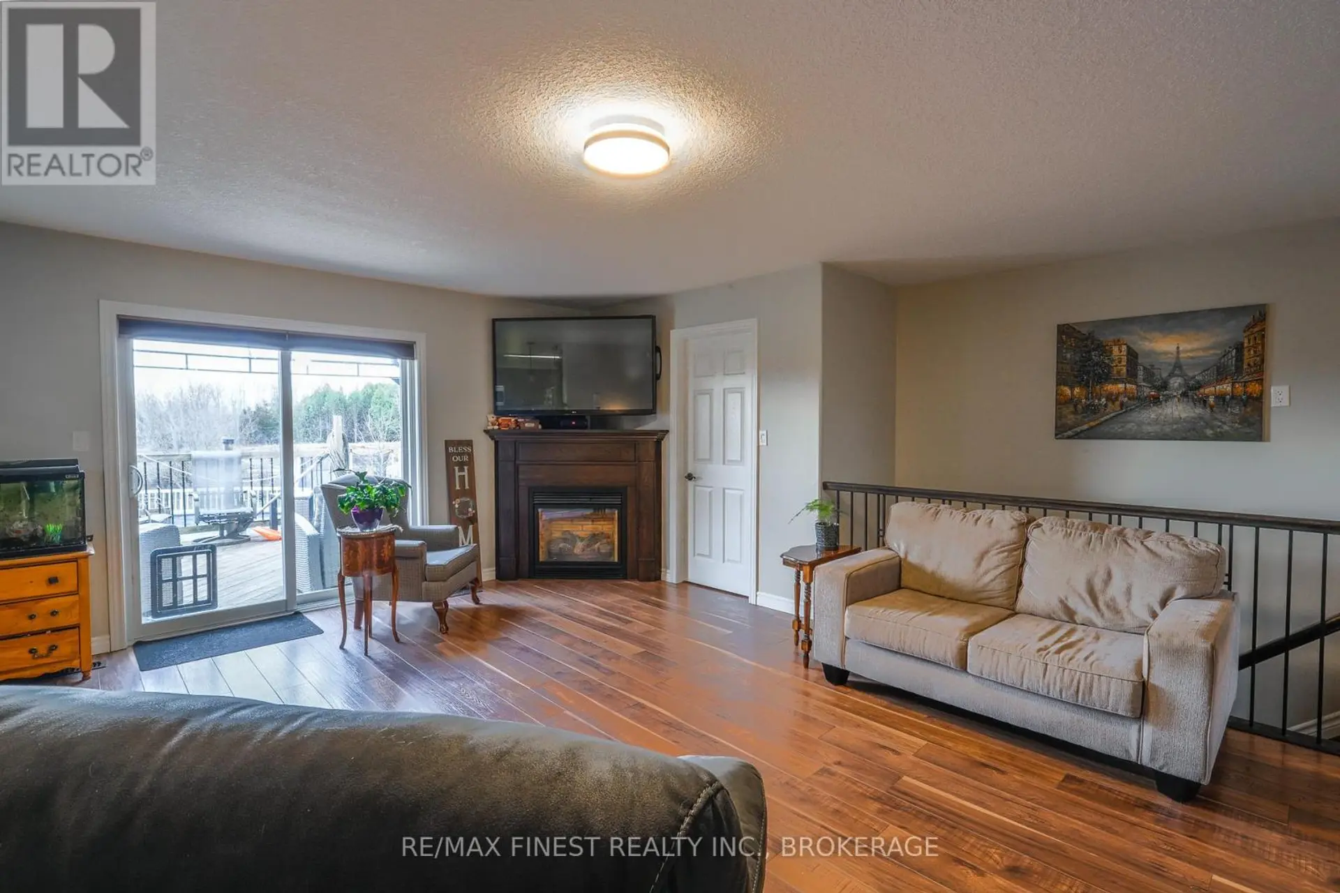 23 CREIGHTON DRIVE - Image 2