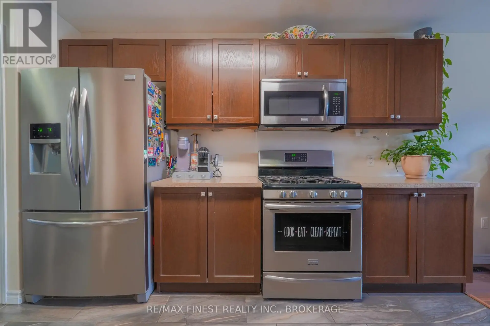 23 CREIGHTON DRIVE - Image 4