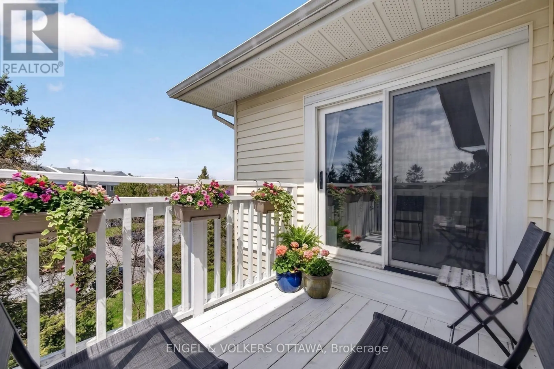 #307 270 LORRY GREENBERG DRIVE - Image 13