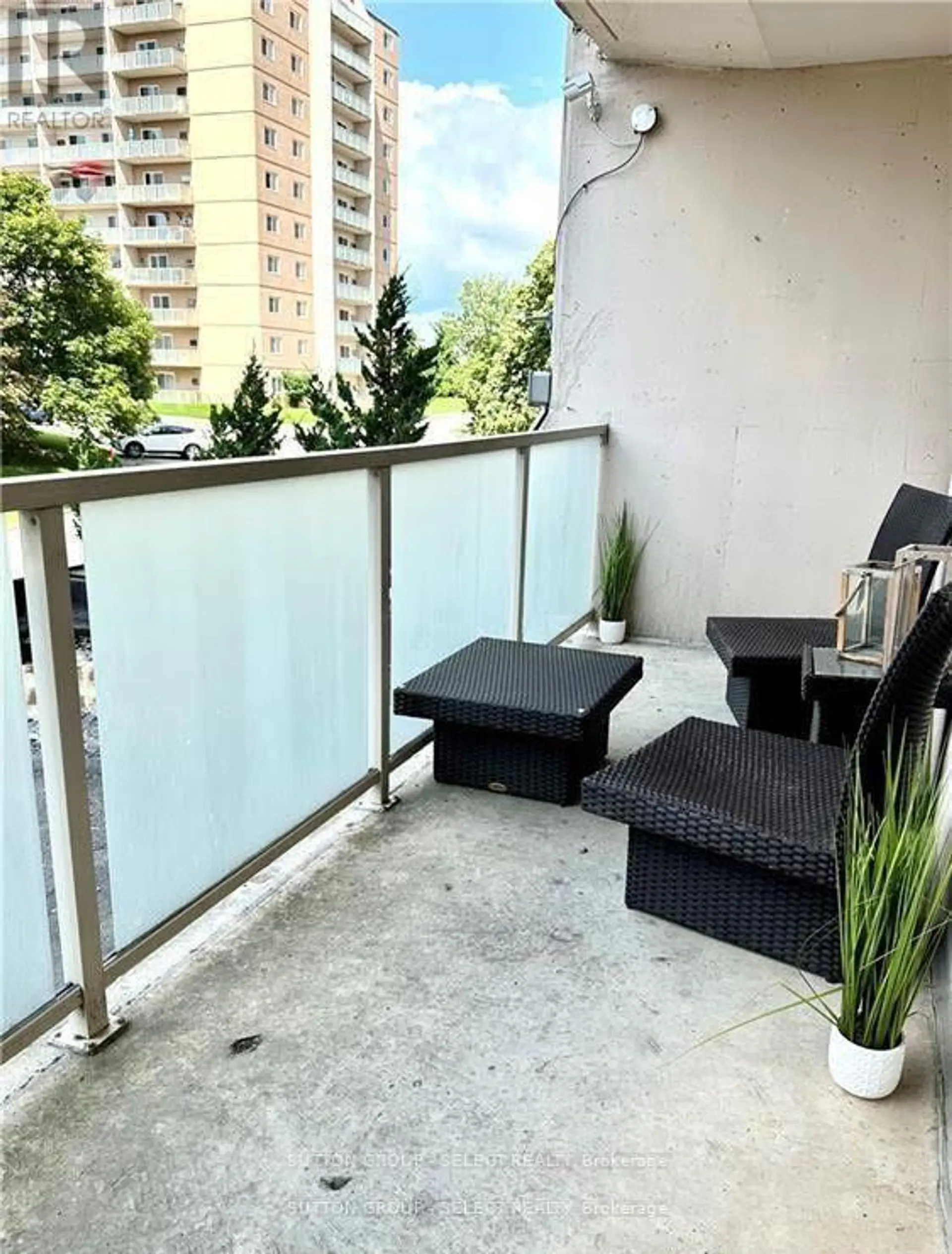 #212 563 MORNINGTON AVENUE - Image 10