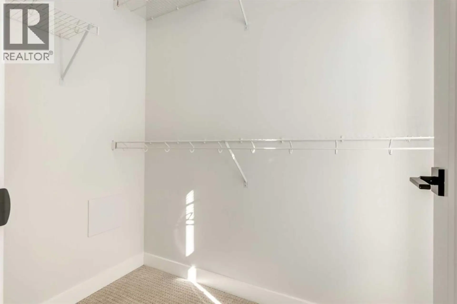 121 Walden Lane SE - Image 10
