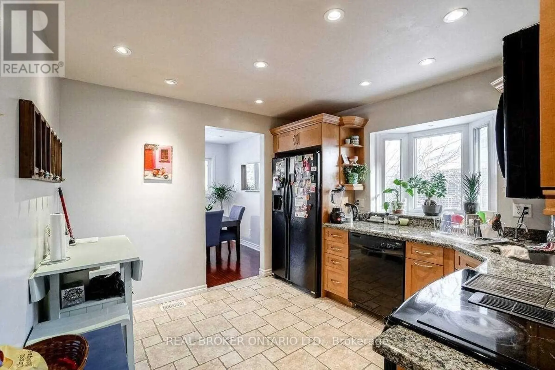 320 WILLIAMS AVENUE - Image 6