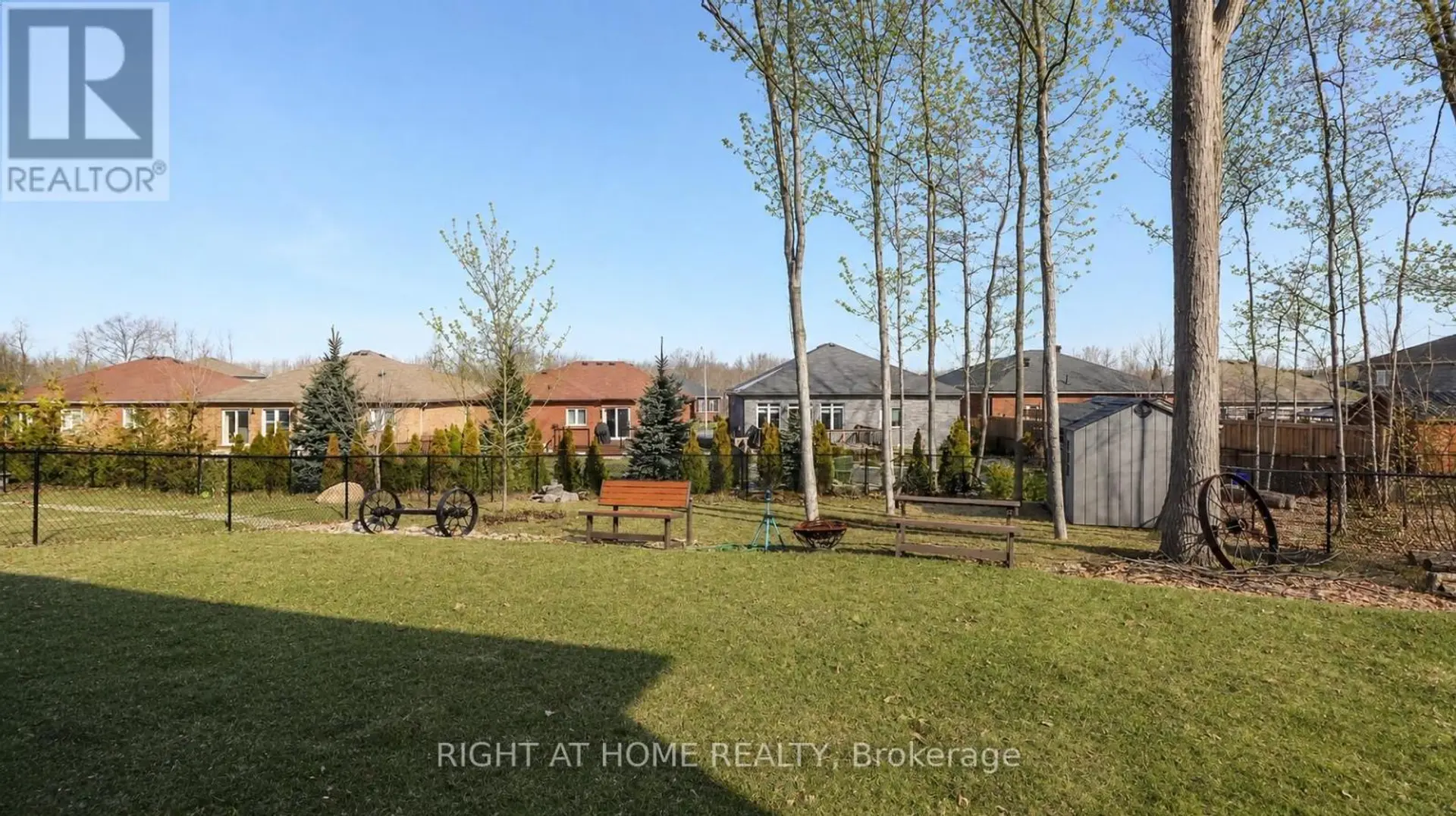 28 HUNTER AVENUE - Image 19