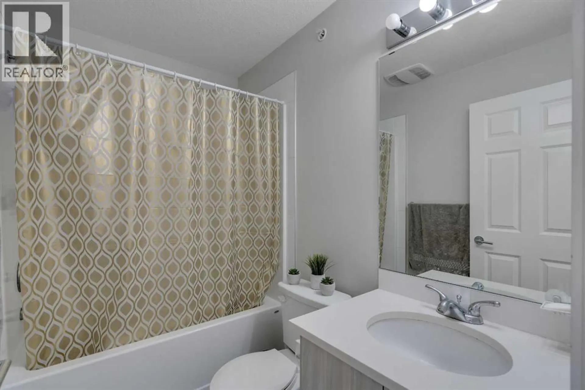 #1417 215 Legacy Boulevard SE - Image 11