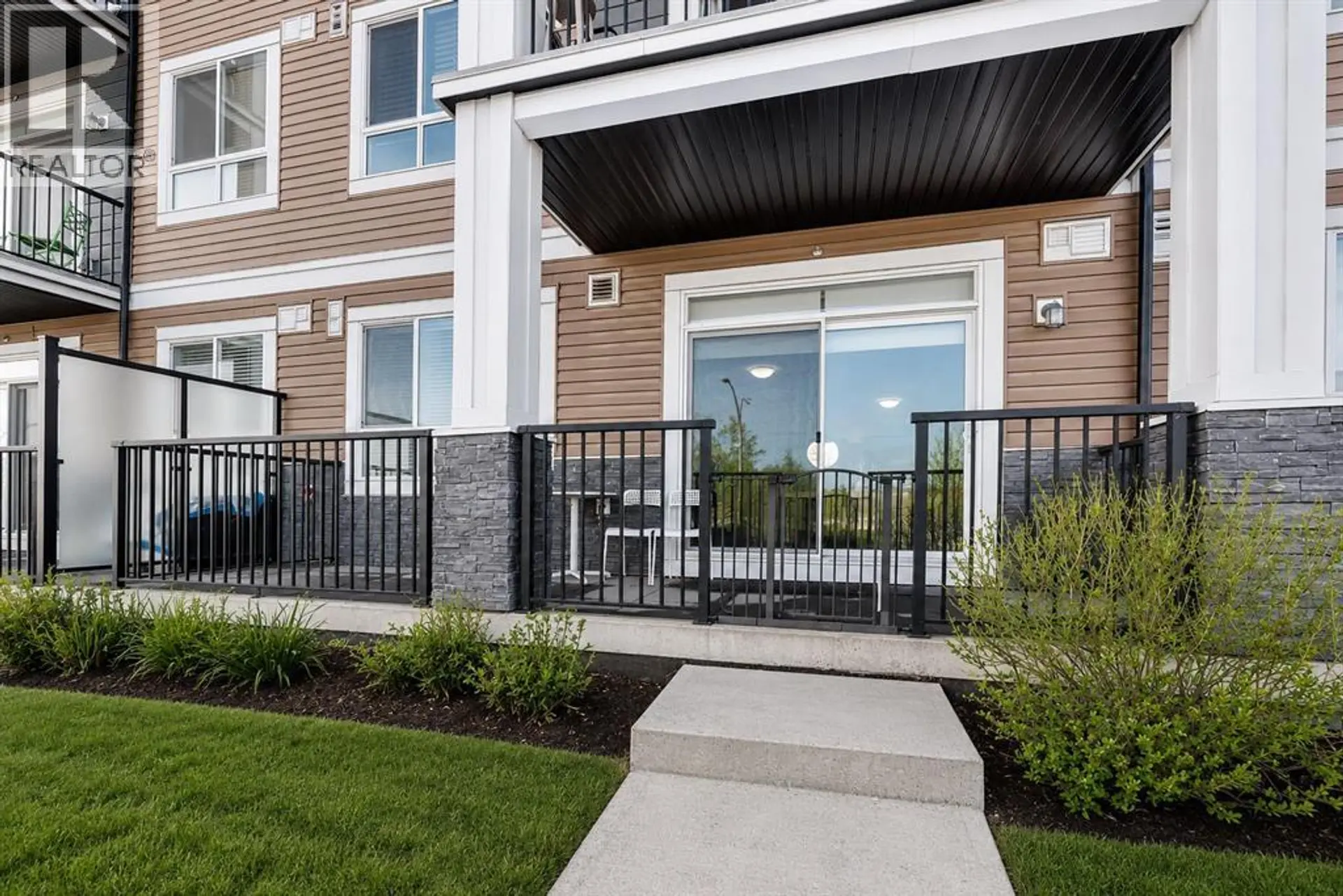 #119 10 Walgrove Walk SE - Image 1