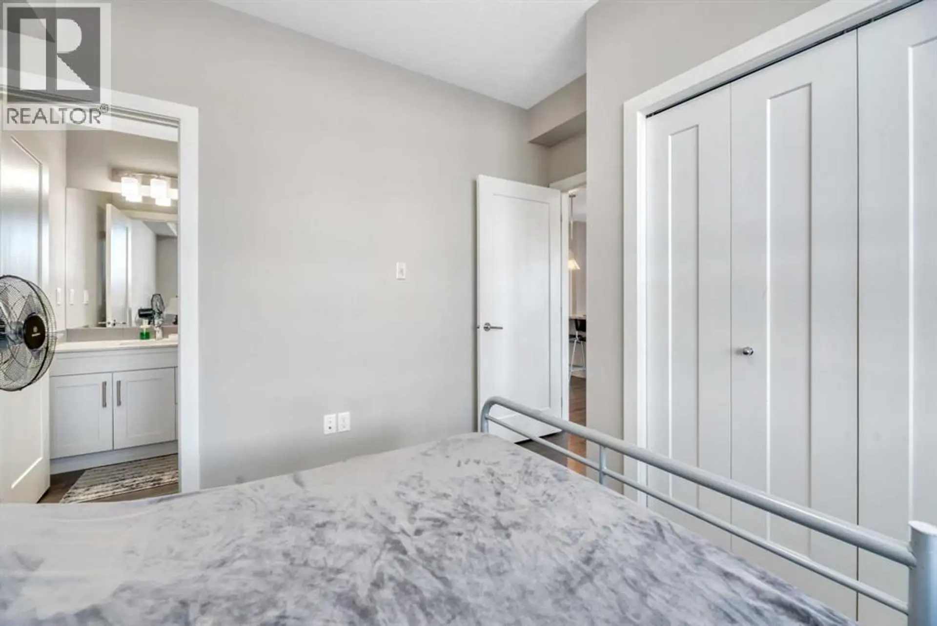 #119 10 Walgrove Walk SE - Image 12