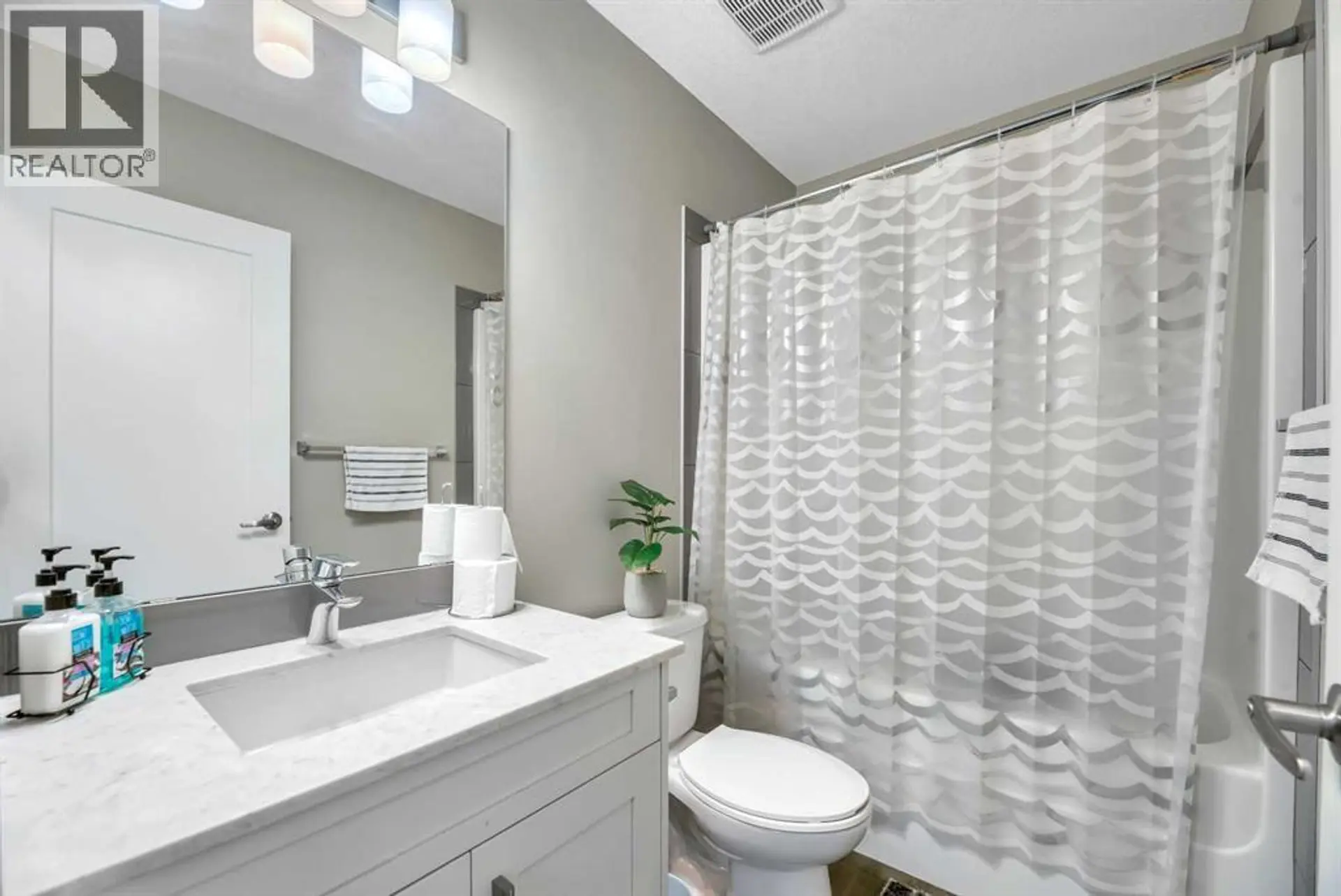 #119 10 Walgrove Walk SE - Image 14