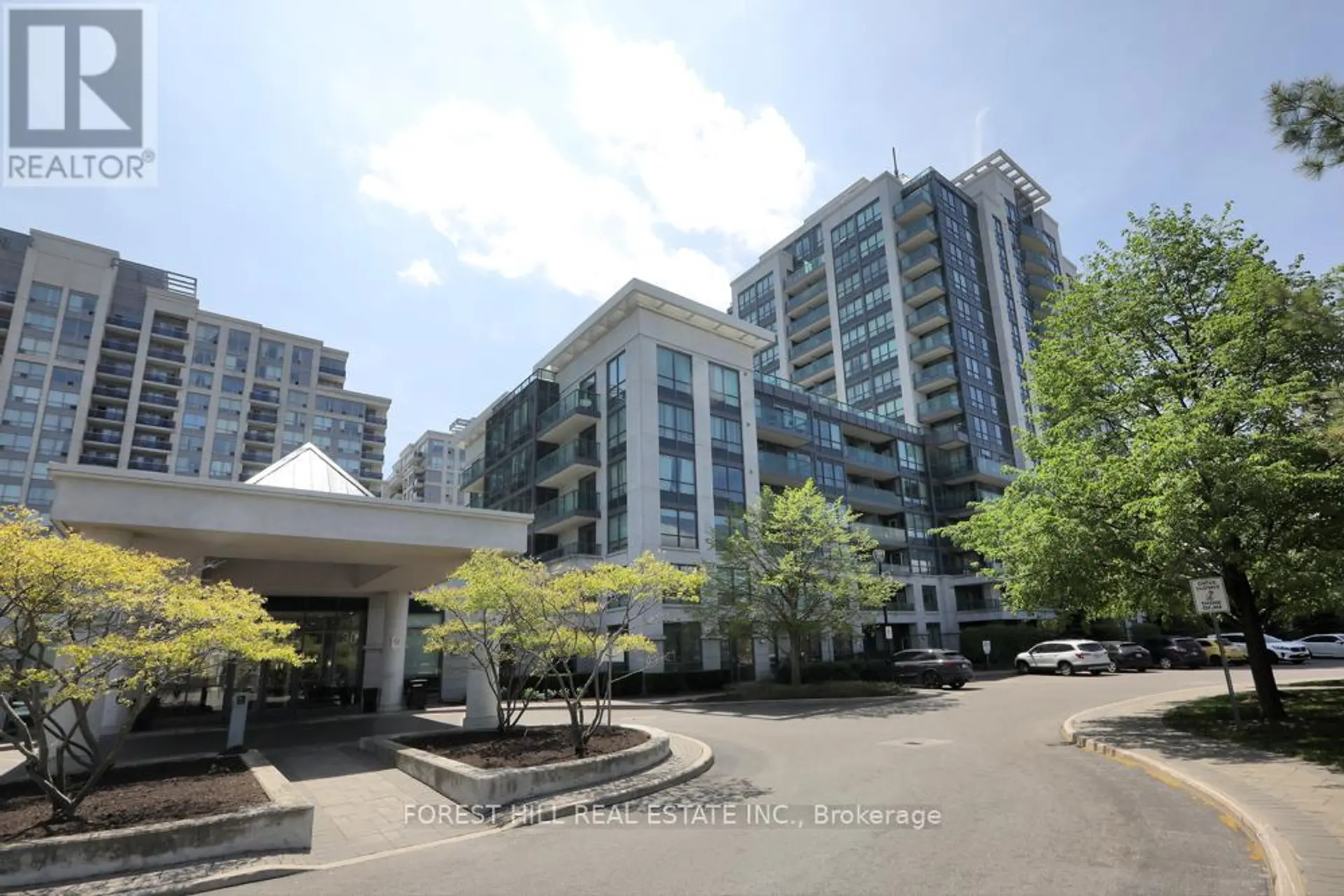 #218 30 NORTH PARK ROAD - Image 1